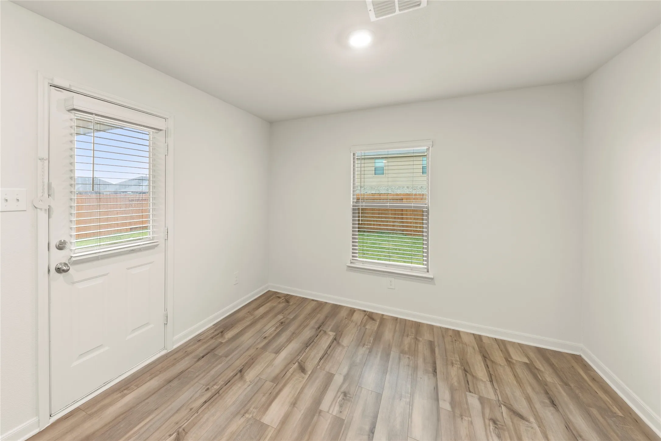 Single Family Residence For Rent in Kaufman County , 3048 Chico Drive, Forney, Texas 75126, 3 Bedrooms, 2 Bathrooms, 2 Garage spaces, 1,681 Sqft, built in 2022, Price $2,100, mls#21336223, Real Estate Agent in Forney, Homes For Rent in Kaufman county, Homes For Rent in Forney, Realtor in Forney Texas, Real Estate Brokerage Independent Realty Texas, Luminita Cordes Realtor