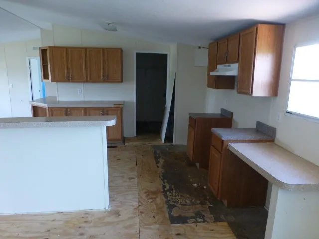 Mobile Home For Sale in Johnson County , 5712 Kentucky Street, Joshua, Texas 76058, 4 Bedroom, 2 Bathroom, Garage spaces, 1,960 Sqft, built in 2005, mls#21336244, Real Estate Agent in Joshua, Homes For Sale in Johnson county, Homes For Sale in Joshua, Realtor in Joshua Texas, Real Estate Brokerage Independent Realty Texas, Luminita Cordes Realtor
