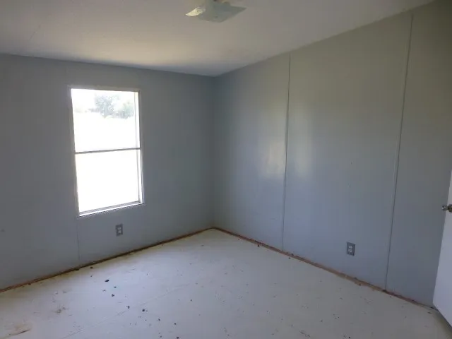 Mobile Home For Sale in Johnson County , 5712 Kentucky Street, Joshua, Texas 76058, 4 Bedroom, 2 Bathroom, Garage spaces, 1,960 Sqft, built in 2005, mls#21336244, Real Estate Agent in Joshua, Homes For Sale in Johnson county, Homes For Sale in Joshua, Realtor in Joshua Texas, Real Estate Brokerage Independent Realty Texas, Luminita Cordes Realtor