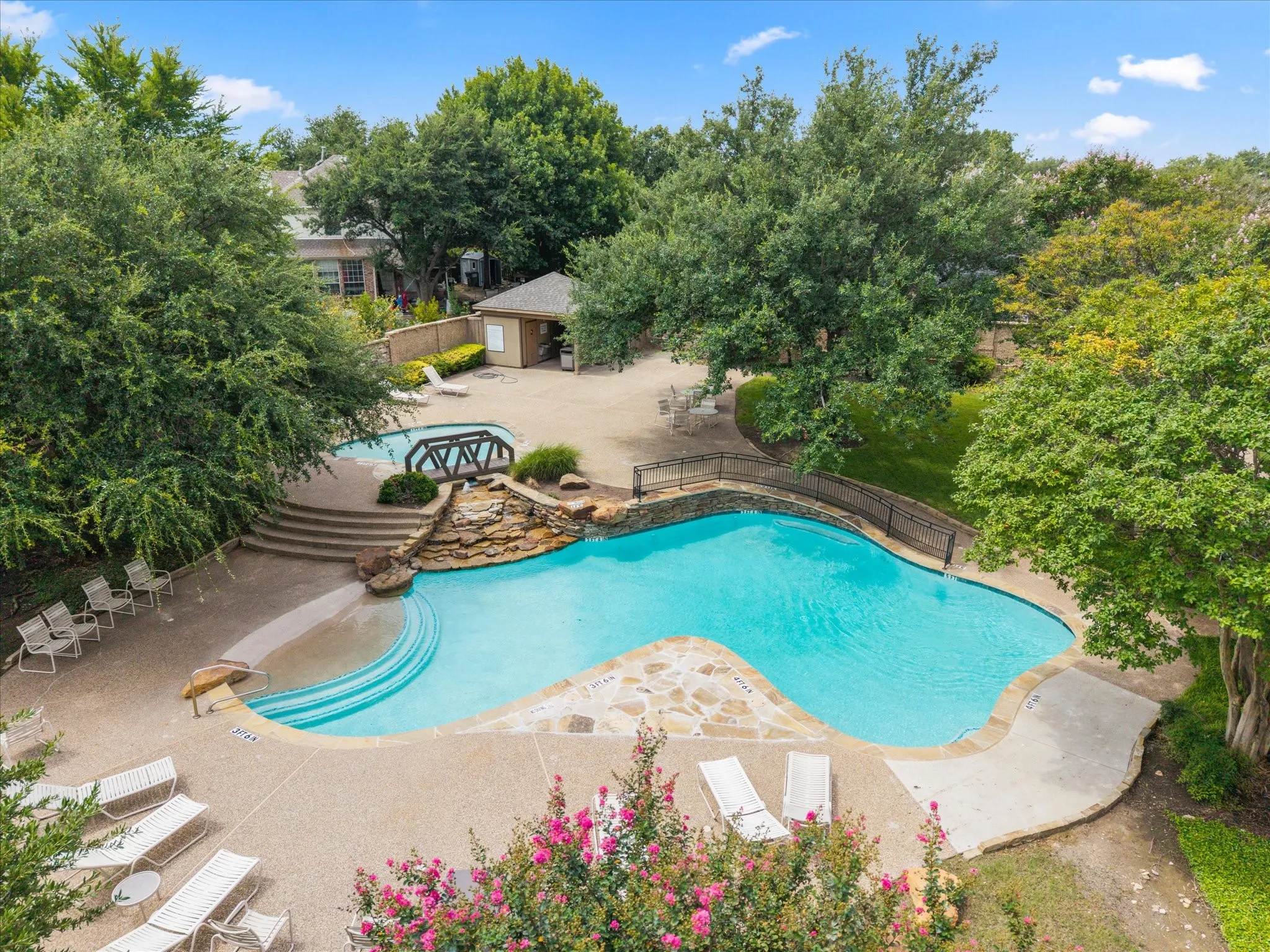 Several fun community pools that you can choose from!
