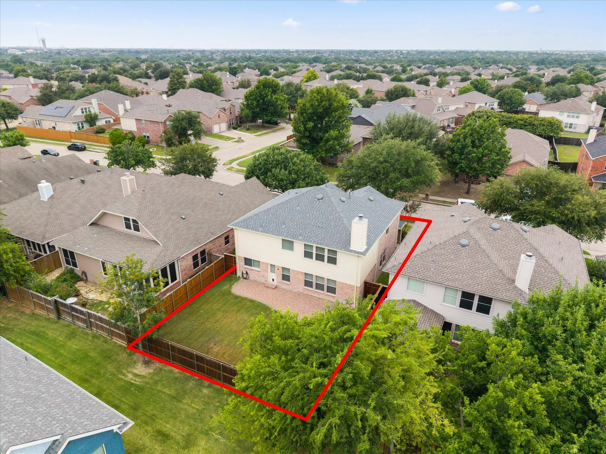 Single Family Residence For Sale in Collin County , 2025 Highland Drive, Wylie, Texas 75098, 4 Bedroom, 3 Bathroom, 2 Garage spaces, 2,736 Sqft, built in 2006, mls#21313469, Real Estate Agent in Wylie, Homes For Sale in Collin county, Homes For Sale in Wylie, Realtor in Wylie Texas, Real Estate Brokerage Independent Realty Texas, Luminita Cordes Realtor