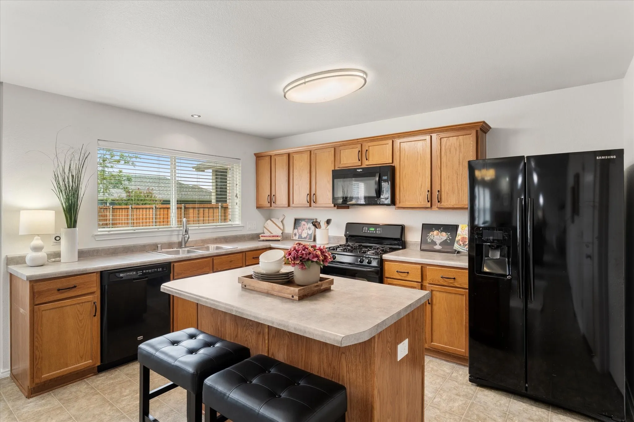 Single Family Residence For Sale in Collin County , 2025 Highland Drive, Wylie, Texas 75098, 4 Bedroom, 3 Bathroom, 2 Garage spaces, 2,736 Sqft, built in 2006, mls#21313469, Real Estate Agent in Wylie, Homes For Sale in Collin county, Homes For Sale in Wylie, Realtor in Wylie Texas, Real Estate Brokerage Independent Realty Texas, Luminita Cordes Realtor