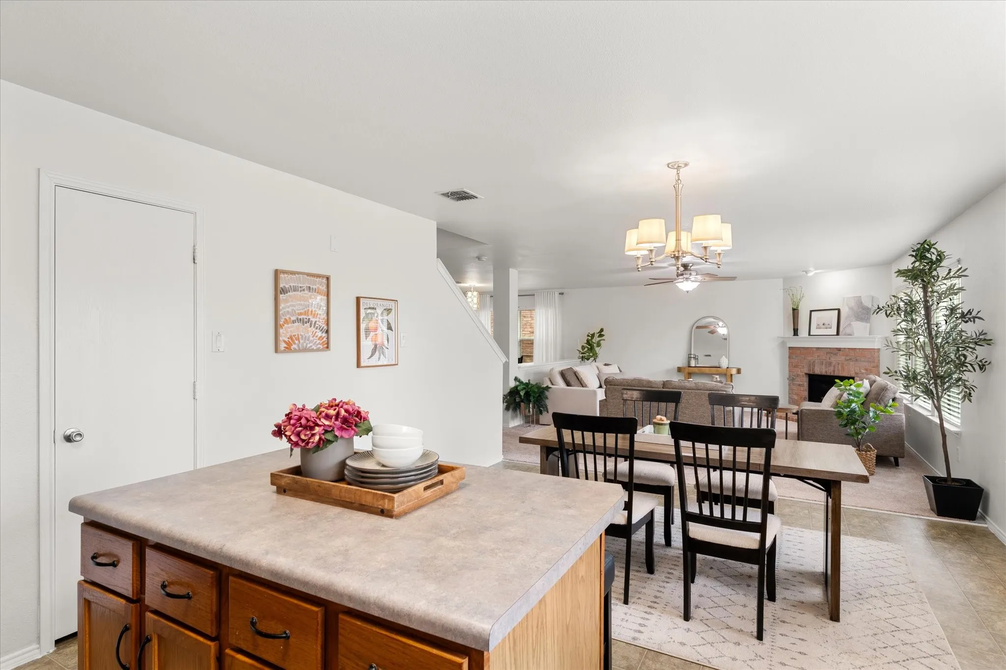Single Family Residence For Sale in Collin County , 2025 Highland Drive, Wylie, Texas 75098, 4 Bedroom, 3 Bathroom, 2 Garage spaces, 2,736 Sqft, built in 2006, mls#21313469, Real Estate Agent in Wylie, Homes For Sale in Collin county, Homes For Sale in Wylie, Realtor in Wylie Texas, Real Estate Brokerage Independent Realty Texas, Luminita Cordes Realtor