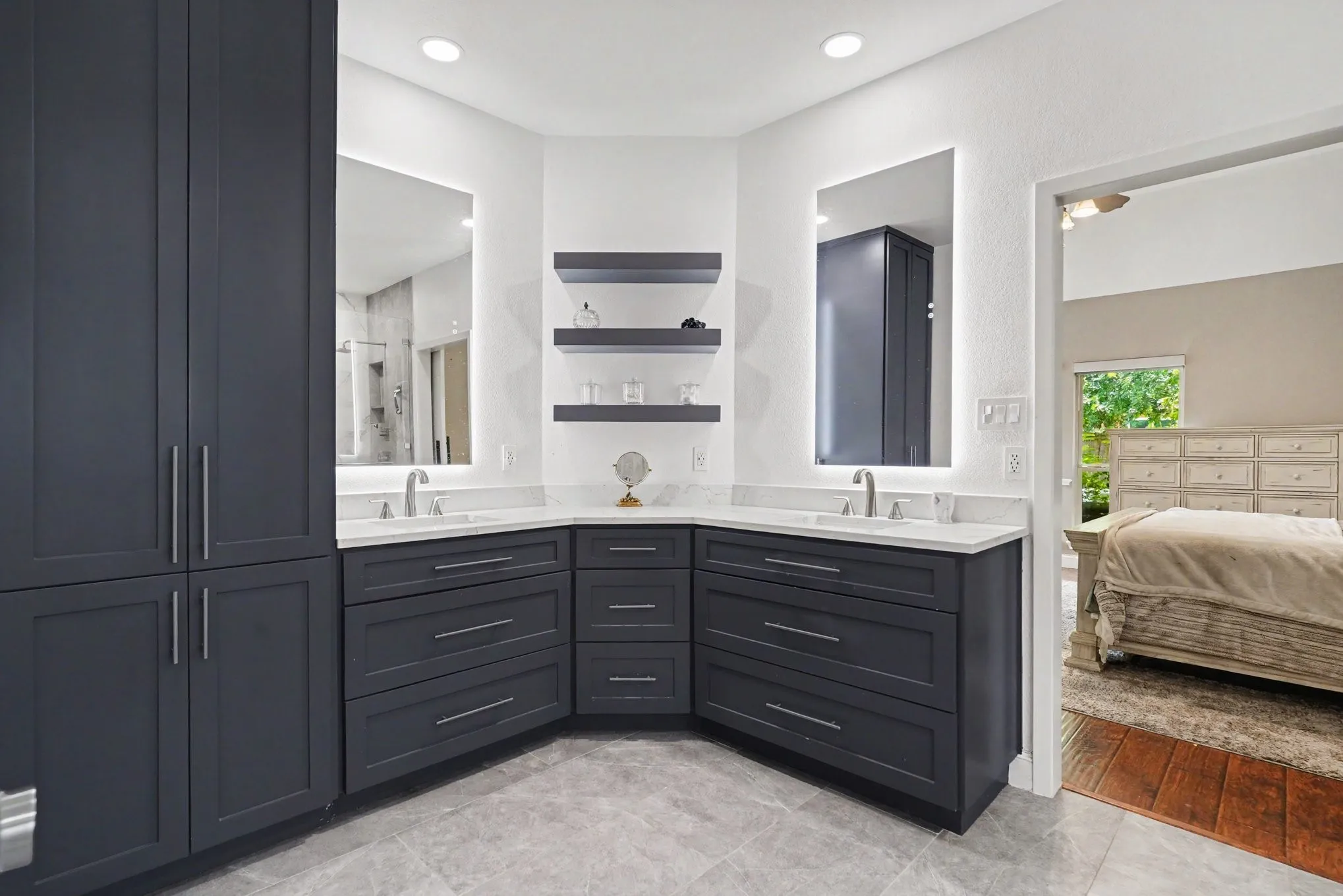 Single Family Residence For Sale in Tarrant County , 5520 Champlain Drive, Fort Worth, Texas 76137, 5 Bedroom, 3 Bathroom, 2 Garage spaces, 3,821 Sqft, built in 2003, mls#21335634, Real Estate Agent in Fort Worth, Homes For Sale in Tarrant county, Homes For Sale in Fort Worth, Realtor in Fort Worth Texas, Real Estate Brokerage Independent Realty Texas, Luminita Cordes Realtor