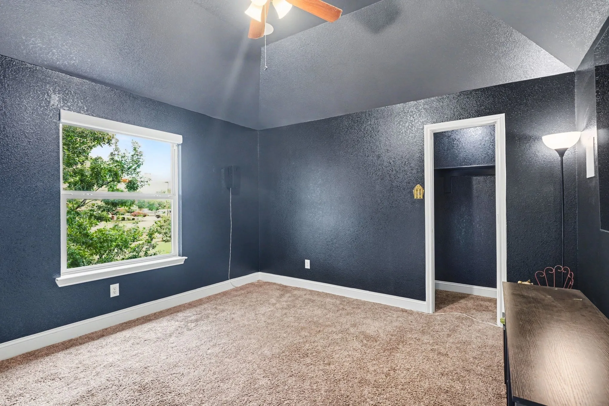 Single Family Residence For Sale in Tarrant County , 5520 Champlain Drive, Fort Worth, Texas 76137, 5 Bedroom, 3 Bathroom, 2 Garage spaces, 3,821 Sqft, built in 2003, mls#21335634, Real Estate Agent in Fort Worth, Homes For Sale in Tarrant county, Homes For Sale in Fort Worth, Realtor in Fort Worth Texas, Real Estate Brokerage Independent Realty Texas, Luminita Cordes Realtor