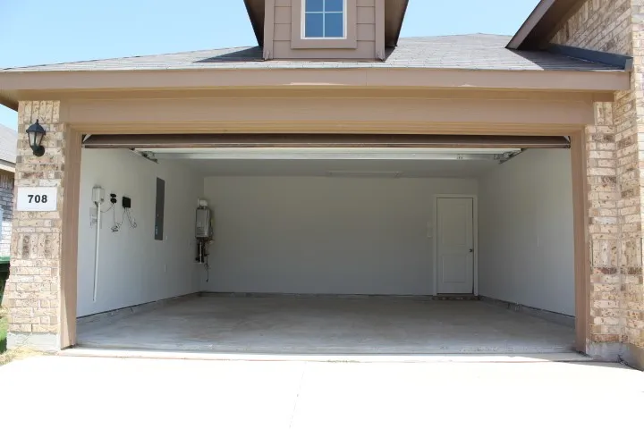 Single Family Residence For Sale in Denton County , 708 Spaulding Street, Justin, Texas 76247, 4 Bedroom, 2 Bathroom, 2 Garage spaces, 1,878 Sqft, built in 2023, mls#21335854, Real Estate Agent in Justin, Homes For Sale in Denton county, Homes For Sale in Justin, Realtor in Justin Texas, Real Estate Brokerage Independent Realty Texas, Luminita Cordes Realtor
