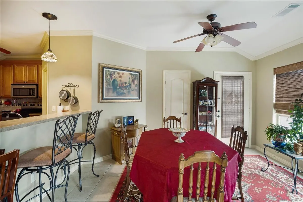 Single Family Residence For Sale in Grayson County , 2700 Rex Cruse Drive, Sherman, Texas 75092, 3 Bedroom, 2 Bathroom, 2 Garage spaces, 1,622 Sqft, built in 2008, mls#21336266, Real Estate Agent in Sherman, Homes For Sale in Grayson county, Homes For Sale in Sherman, Realtor in Sherman Texas, Real Estate Brokerage Independent Realty Texas, Luminita Cordes Realtor