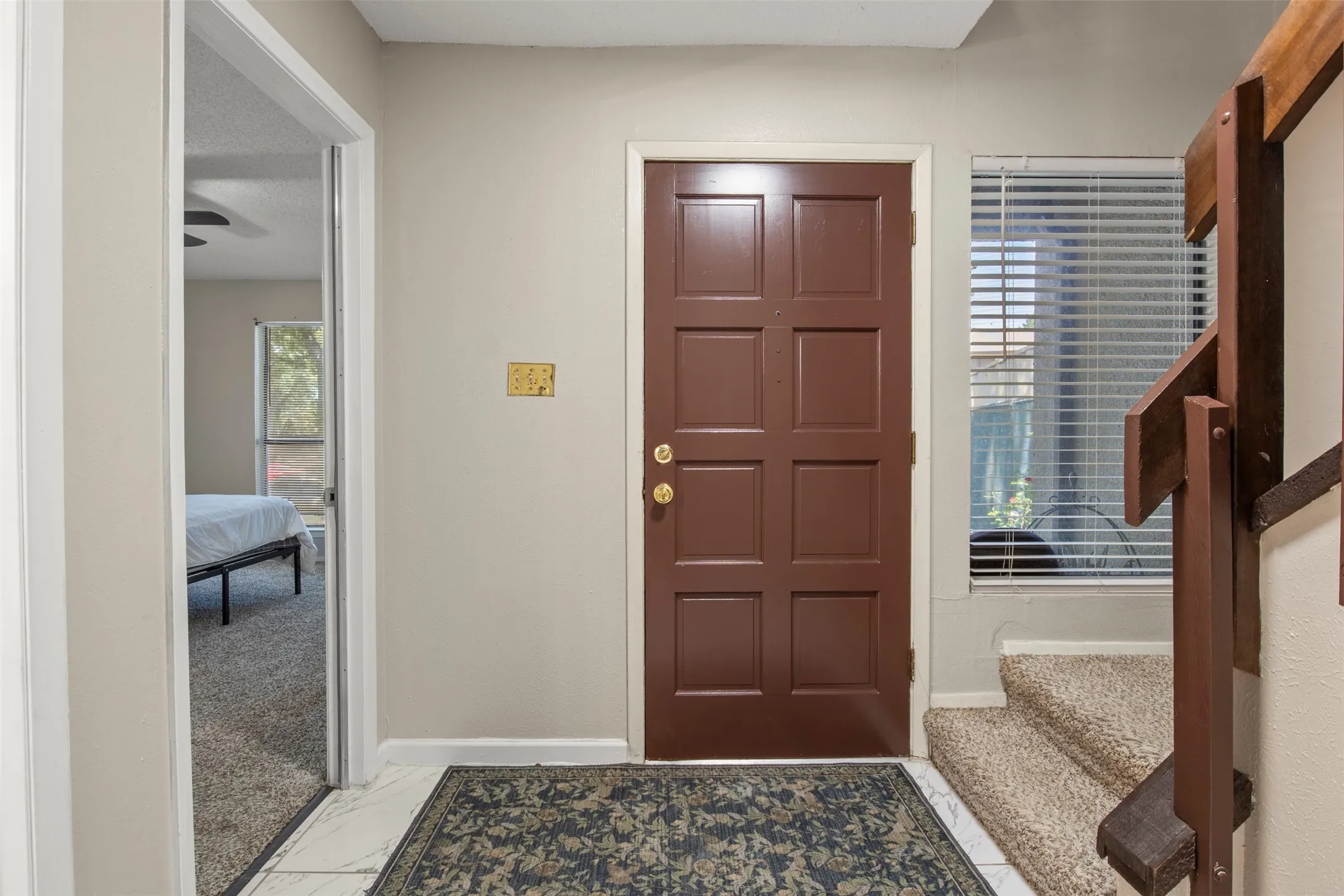 Townhouse For Sale in Dallas County , 518 Campana Court, Irving, Texas 75061, 3 Bedroom, 2 Bathroom, 1 Garage spaces, 1,569 Sqft, built in 1977, Price $257,900, mls#21334994, Real Estate Agent in Irving, Homes For Sale in Dallas county, Homes For Sale in Irving, Realtor in Irving Texas, Real Estate Brokerage Independent Realty Texas, Luminita Cordes Realtor