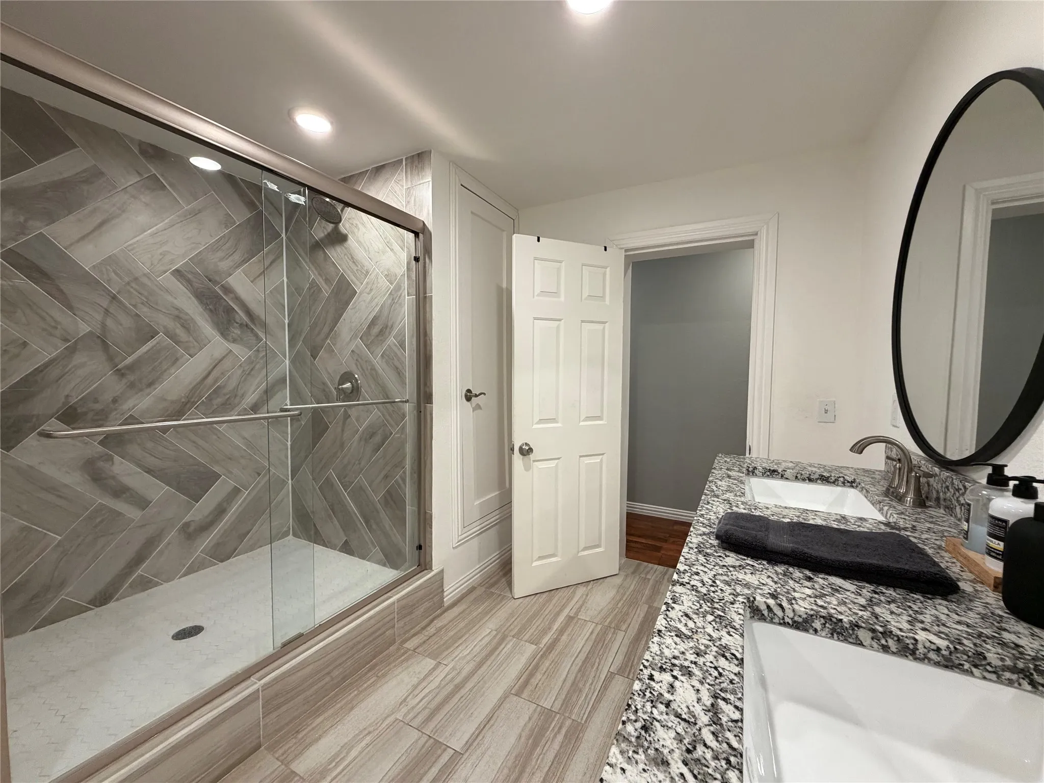 Single Family Residence For Rent in Tarrant County , 7024 Red Bud Lane, Fort Worth, Texas 76135, 3 Bedroom, 2 Bathroom, Garage spaces, 2,837 Sqft, built in 1972, mls#21333702, Real Estate Agent in Fort Worth, Homes For Rent in Tarrant county, Homes For Rent in Fort Worth, Realtor in Fort Worth Texas, Real Estate Brokerage Independent Realty Texas, Luminita Cordes Realtor