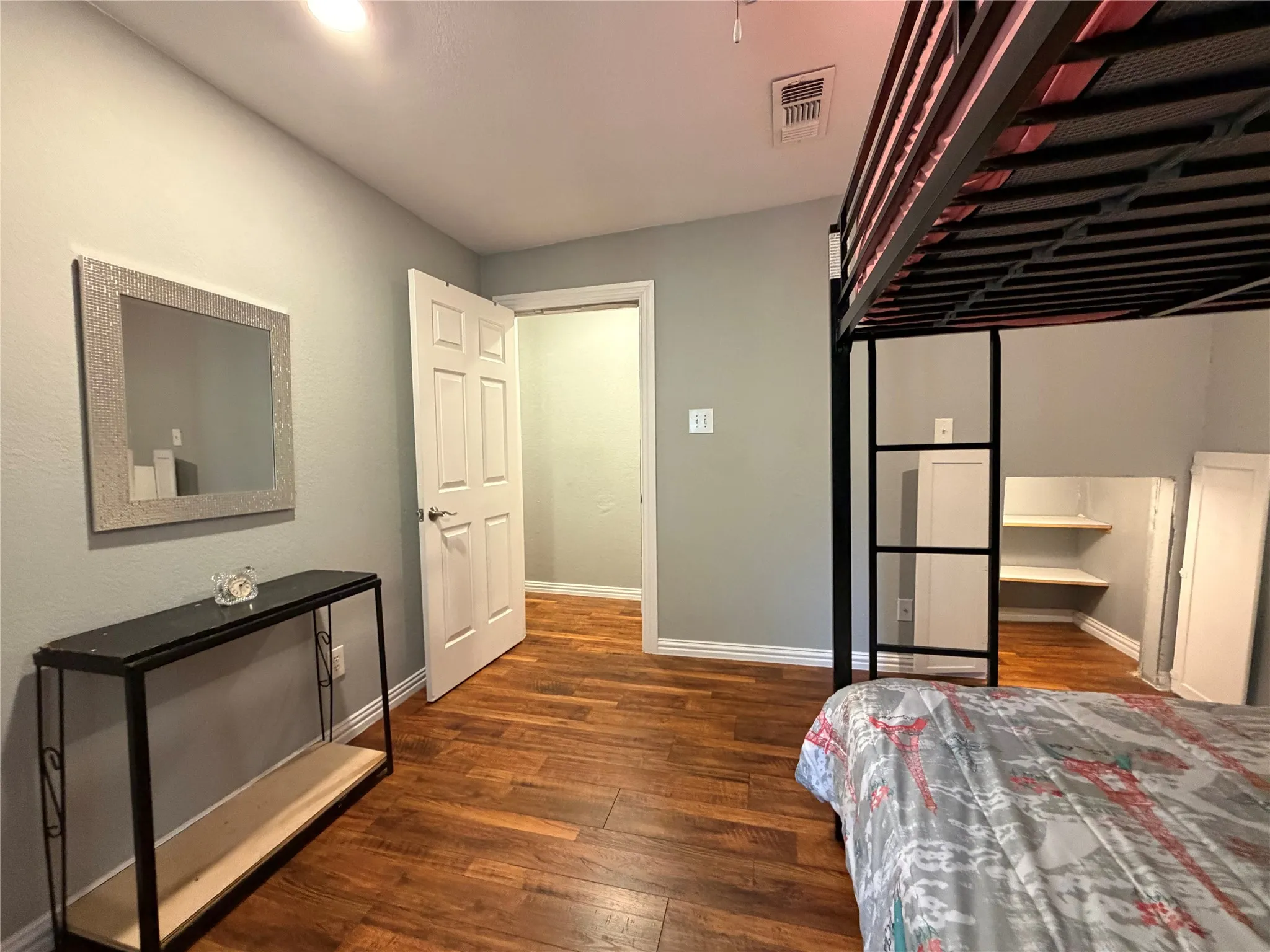 Single Family Residence For Rent in Tarrant County , 7024 Red Bud Lane, Fort Worth, Texas 76135, 3 Bedroom, 2 Bathroom, Garage spaces, 2,837 Sqft, built in 1972, mls#21333702, Real Estate Agent in Fort Worth, Homes For Rent in Tarrant county, Homes For Rent in Fort Worth, Realtor in Fort Worth Texas, Real Estate Brokerage Independent Realty Texas, Luminita Cordes Realtor