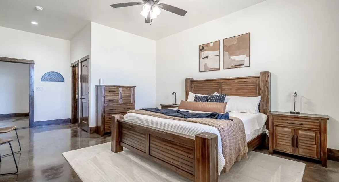 Single Family Residence For Sale in Hood County , 8900 Nix Road, Tolar, Texas 76476, 5 Bedroom, 7 Bathroom, 5 Garage spaces, 5,685 Sqft, built in 2023, mls#21335113, Real Estate Agent in Tolar, Homes For Sale in Hood county, Homes For Sale in Tolar, Realtor in Tolar Texas, Real Estate Brokerage Independent Realty Texas, Luminita Cordes Realtor