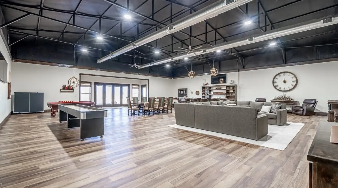 Single Family Residence For Sale in Hood County , 8900 Nix Road, Tolar, Texas 76476, 5 Bedroom, 7 Bathroom, 5 Garage spaces, 5,685 Sqft, built in 2023, mls#21335113, Real Estate Agent in Tolar, Homes For Sale in Hood county, Homes For Sale in Tolar, Realtor in Tolar Texas, Real Estate Brokerage Independent Realty Texas, Luminita Cordes Realtor