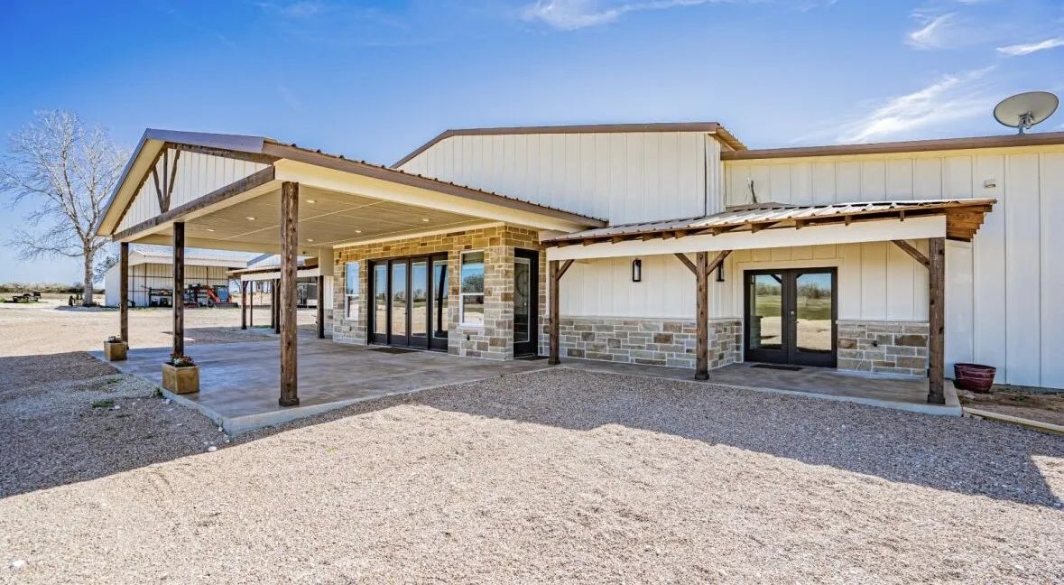 Single Family Residence For Sale in Hood County , 8900 Nix Road, Tolar, Texas 76476, 5 Bedroom, 7 Bathroom, 5 Garage spaces, 5,685 Sqft, built in 2023, mls#21335113, Real Estate Agent in Tolar, Homes For Sale in Hood county, Homes For Sale in Tolar, Realtor in Tolar Texas, Real Estate Brokerage Independent Realty Texas, Luminita Cordes Realtor
