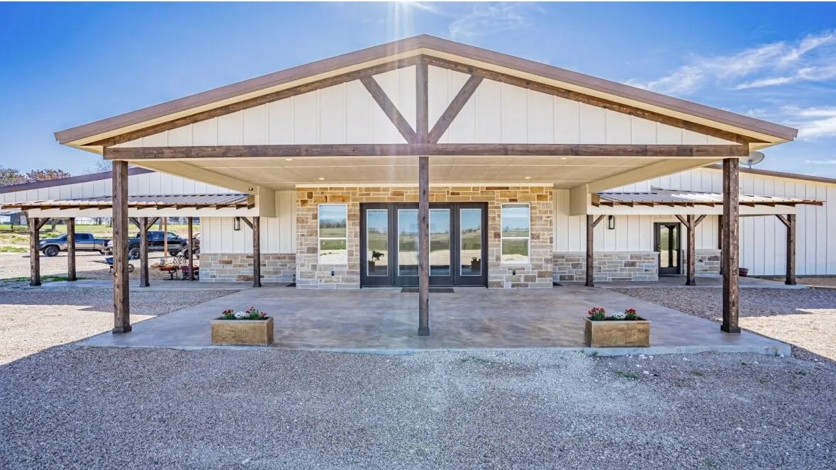 Single Family Residence For Sale in Hood County , 8900 Nix Road, Tolar, Texas 76476, 5 Bedroom, 7 Bathroom, 5 Garage spaces, 5,685 Sqft, built in 2023, mls#21335113, Real Estate Agent in Tolar, Homes For Sale in Hood county, Homes For Sale in Tolar, Realtor in Tolar Texas, Real Estate Brokerage Independent Realty Texas, Luminita Cordes Realtor