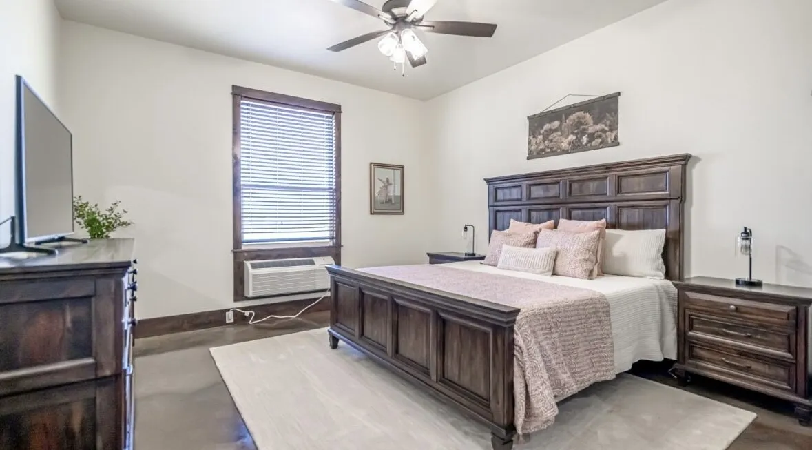 Single Family Residence For Sale in Hood County , 8900 Nix Road, Tolar, Texas 76476, 5 Bedroom, 7 Bathroom, 5 Garage spaces, 5,685 Sqft, built in 2023, mls#21335113, Real Estate Agent in Tolar, Homes For Sale in Hood county, Homes For Sale in Tolar, Realtor in Tolar Texas, Real Estate Brokerage Independent Realty Texas, Luminita Cordes Realtor