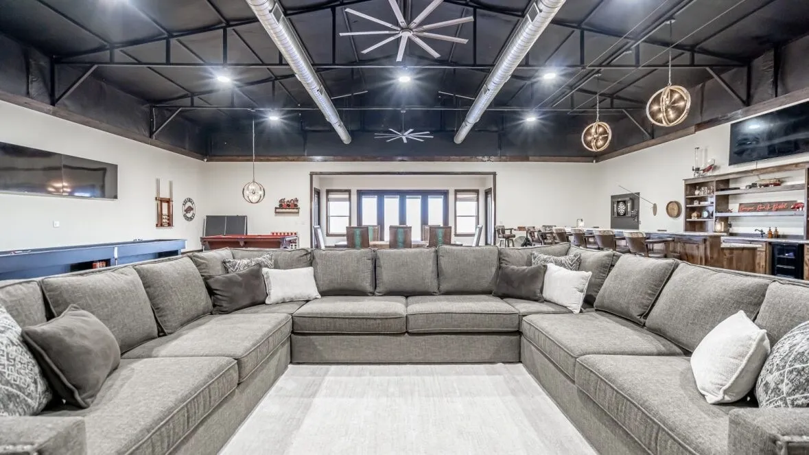 Single Family Residence For Sale in Hood County , 8900 Nix Road, Tolar, Texas 76476, 5 Bedroom, 7 Bathroom, 5 Garage spaces, 5,685 Sqft, built in 2023, mls#21335113, Real Estate Agent in Tolar, Homes For Sale in Hood county, Homes For Sale in Tolar, Realtor in Tolar Texas, Real Estate Brokerage Independent Realty Texas, Luminita Cordes Realtor