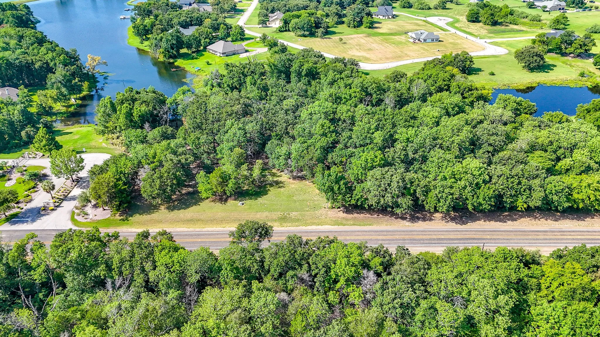 Unimproved Land For Sale in Navarro County , TBD Lot 333 Spur 294, Corsicana, Texas 75109, 0, 0, Garage spaces, 0 Sqft, built in 0, mls#21336046, Real Estate Agent in Corsicana, Homes For Sale in Navarro county, Homes For Sale in Corsicana, Realtor in Corsicana Texas, Real Estate Brokerage Independent Realty Texas, Luminita Cordes Realtor