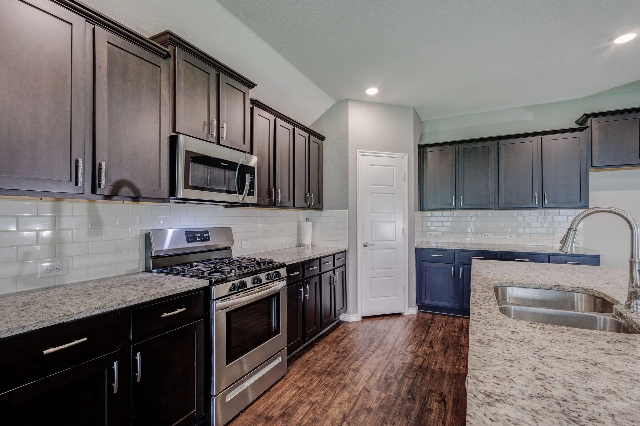 Single Family Residence For Sale in Rockwall County , 336 Burr Lane, Fate, Texas 75189, 4 Bedroom, 2 Bathroom, 2 Garage spaces, 2,015 Sqft, built in 2019, mls#21327590, Real Estate Agent in Fate, Homes For Sale in Rockwall county, Homes For Sale in Fate, Realtor in Fate Texas, Real Estate Brokerage Independent Realty Texas, Luminita Cordes Realtor