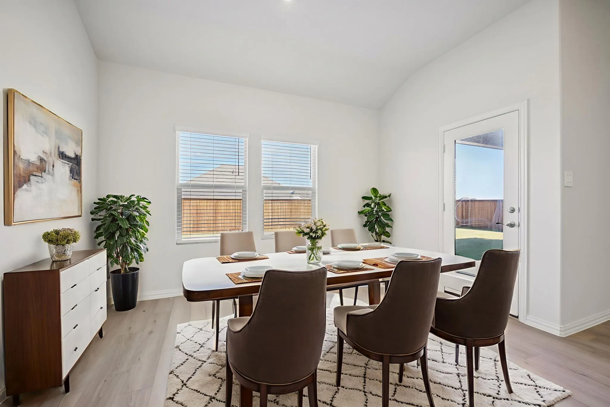  Photo is not of the actual home, but is an inspirational photo of builder’s model home and may depict options, furnishings, and/or decorator features that are not included.
