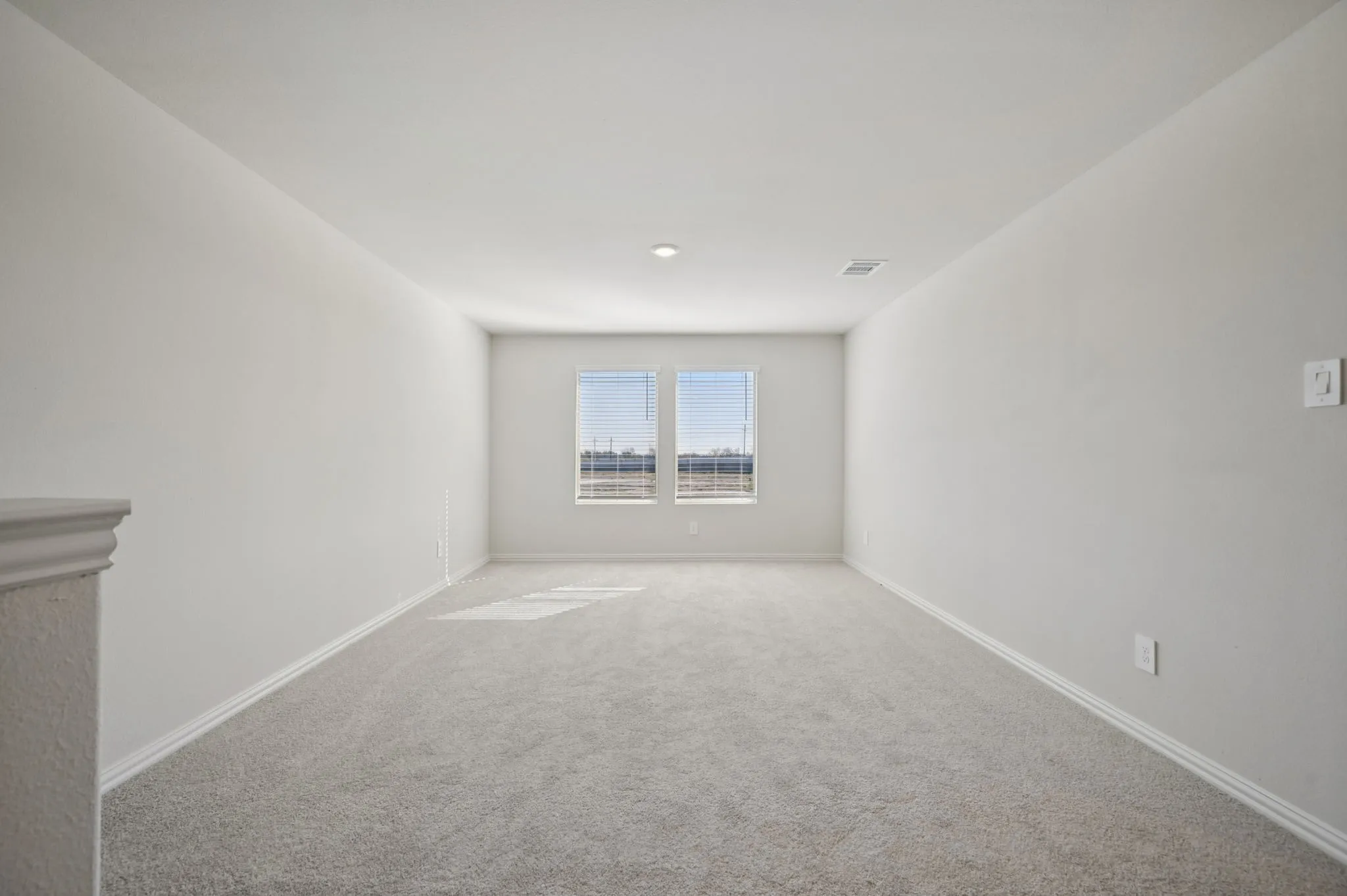  Photo is not of the actual home, but is an inspirational photo of builder’s model home and may depict options, furnishings, and/or decorator features that are not included.
