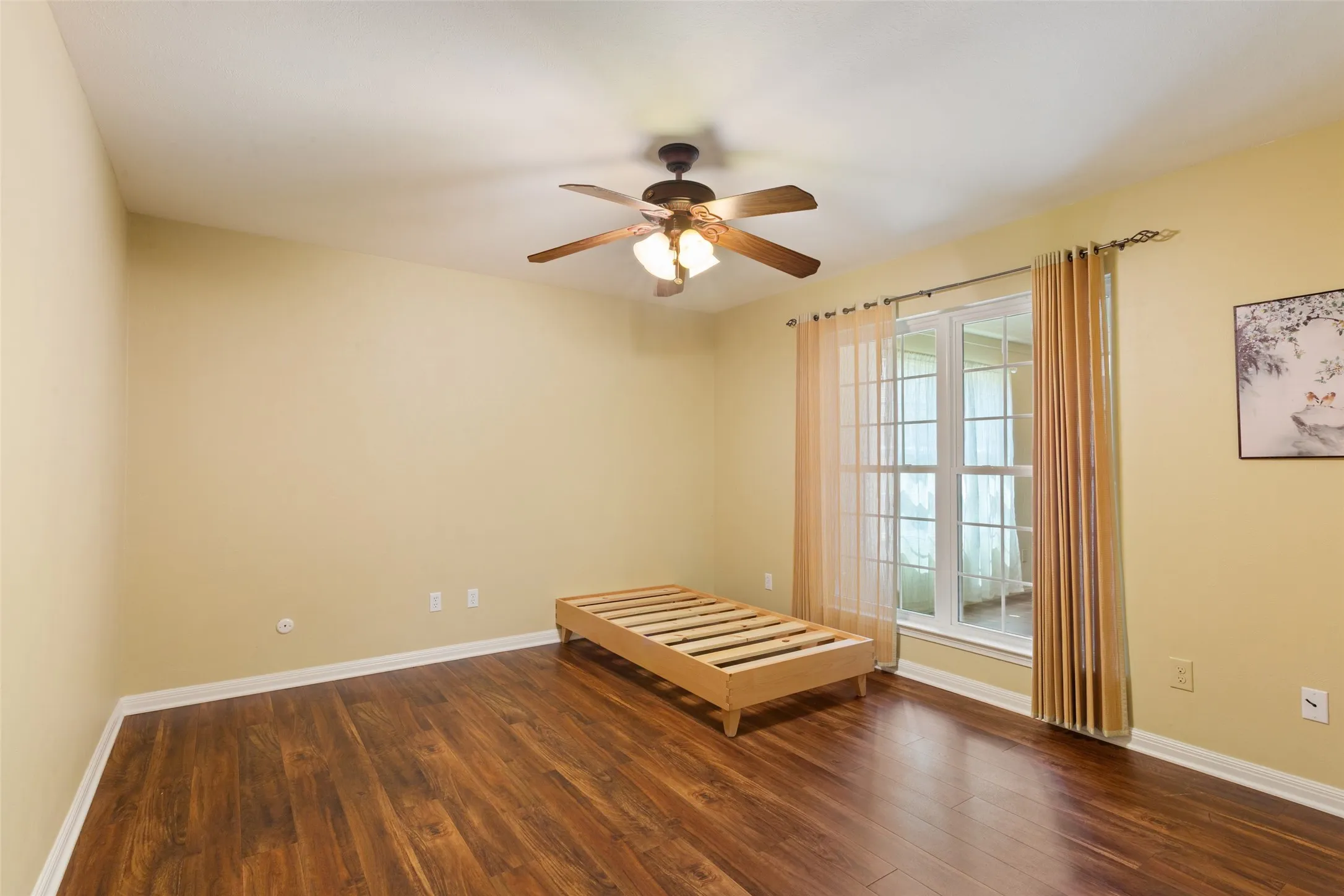 Single Family Residence For Sale in Mc Lennan County , 4544 Westchester Drive, Waco, Texas 76710, 3 Bedroom, 2 Bathroom, 2 Garage spaces, 2,325 Sqft, built in 1977, mls#21214922, Real Estate Agent in Waco, Homes For Sale in Mc Lennan county, Homes For Sale in Waco, Realtor in Waco Texas, Real Estate Brokerage Independent Realty Texas, Luminita Cordes Realtor