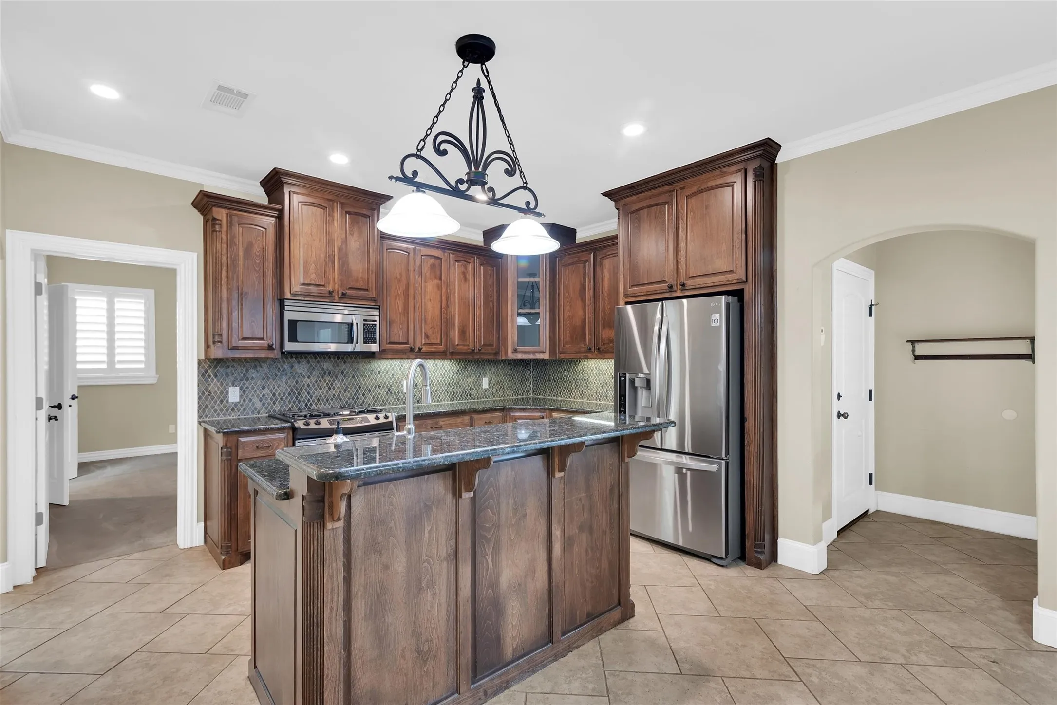 Single Family Residence For Sale in Grayson County , 2417 Westhaven Court, Sherman, Texas 75092, 4 Bedroom, 3 Bathroom, 2 Garage spaces, 2,413 Sqft, built in 2007, mls#21336256, Real Estate Agent in Sherman, Homes For Sale in Grayson county, Homes For Sale in Sherman, Realtor in Sherman Texas, Real Estate Brokerage Independent Realty Texas, Luminita Cordes Realtor
