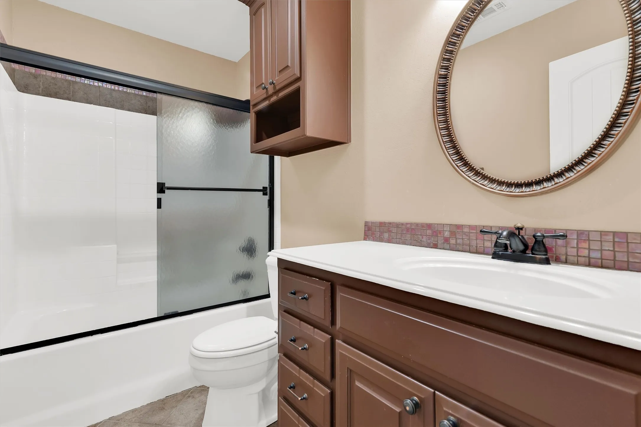 Single Family Residence For Sale in Grayson County , 2417 Westhaven Court, Sherman, Texas 75092, 4 Bedroom, 3 Bathroom, 2 Garage spaces, 2,413 Sqft, built in 2007, mls#21336256, Real Estate Agent in Sherman, Homes For Sale in Grayson county, Homes For Sale in Sherman, Realtor in Sherman Texas, Real Estate Brokerage Independent Realty Texas, Luminita Cordes Realtor