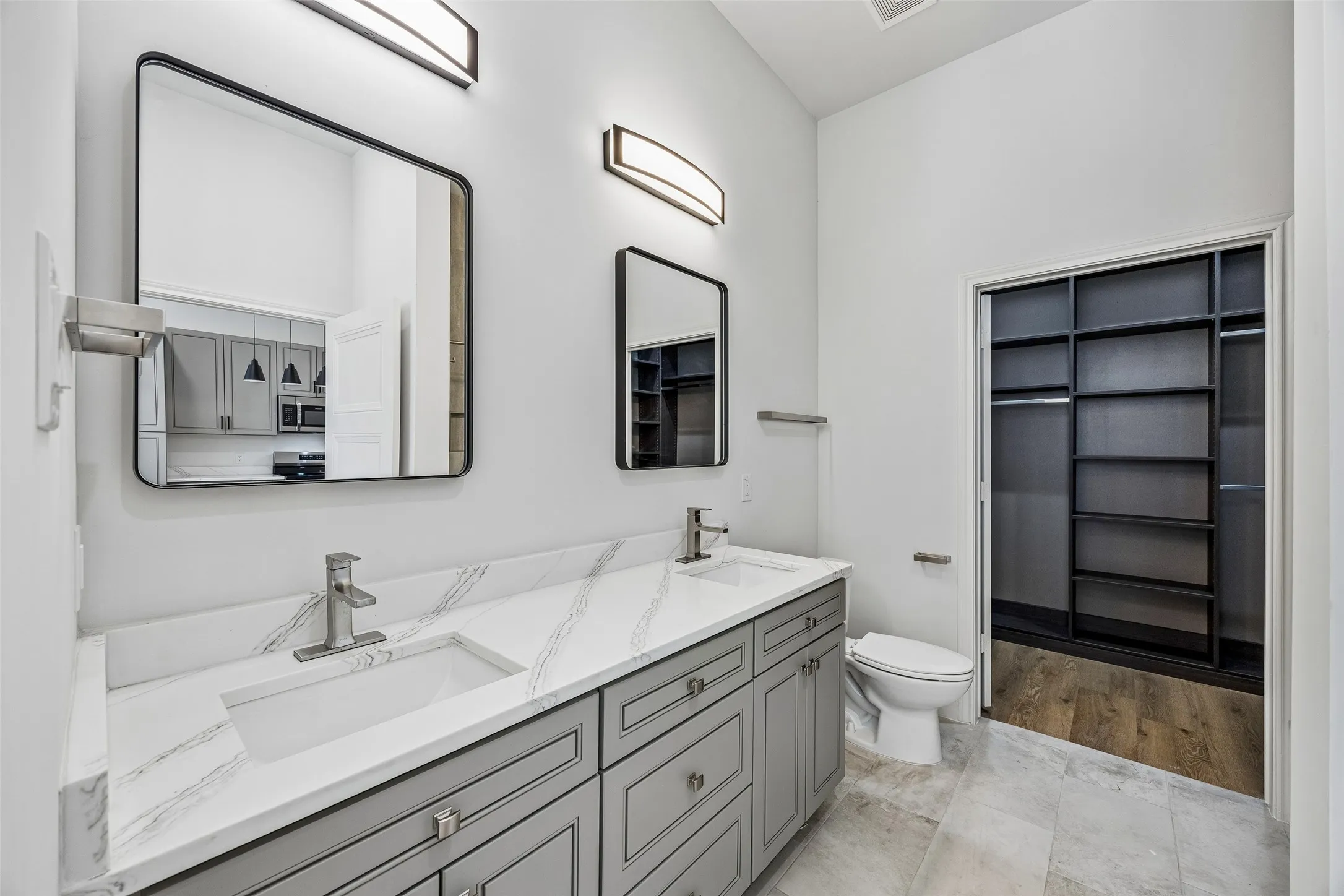 Apartment For Rent in Dallas County , 2010 Commerce Street B202, Dallas, Texas 75201, 1 Bedroom, 2 Bathroom, Garage spaces, 944 Sqft, built in 1925, mls#21335273, Real Estate Agent in Dallas, Homes For Rent in Dallas county, Homes For Rent in Dallas, Realtor in Dallas Texas, Real Estate Brokerage Independent Realty Texas, Luminita Cordes Realtor