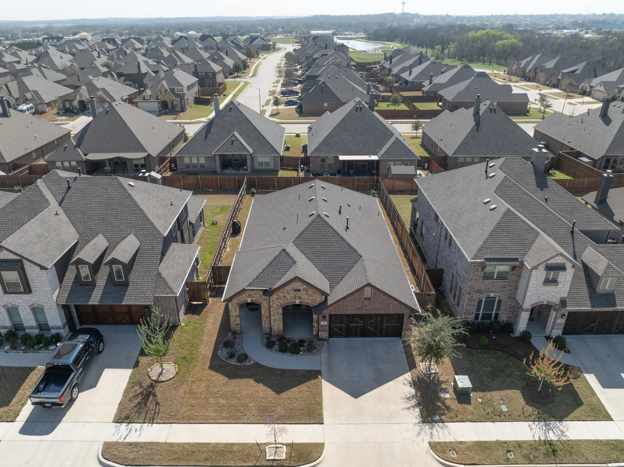 Single Family Residence For Rent in Johnson County , 2761 Lisa Maria Street, Burleson, Texas 76028, 3 Bedroom, 2 Bathroom, 2 Garage spaces, 1,859 Sqft, built in 2020, mls#21334383, Real Estate Agent in Burleson, Homes For Rent in Johnson county, Homes For Rent in Burleson, Realtor in Burleson Texas, Real Estate Brokerage Independent Realty Texas, Luminita Cordes Realtor