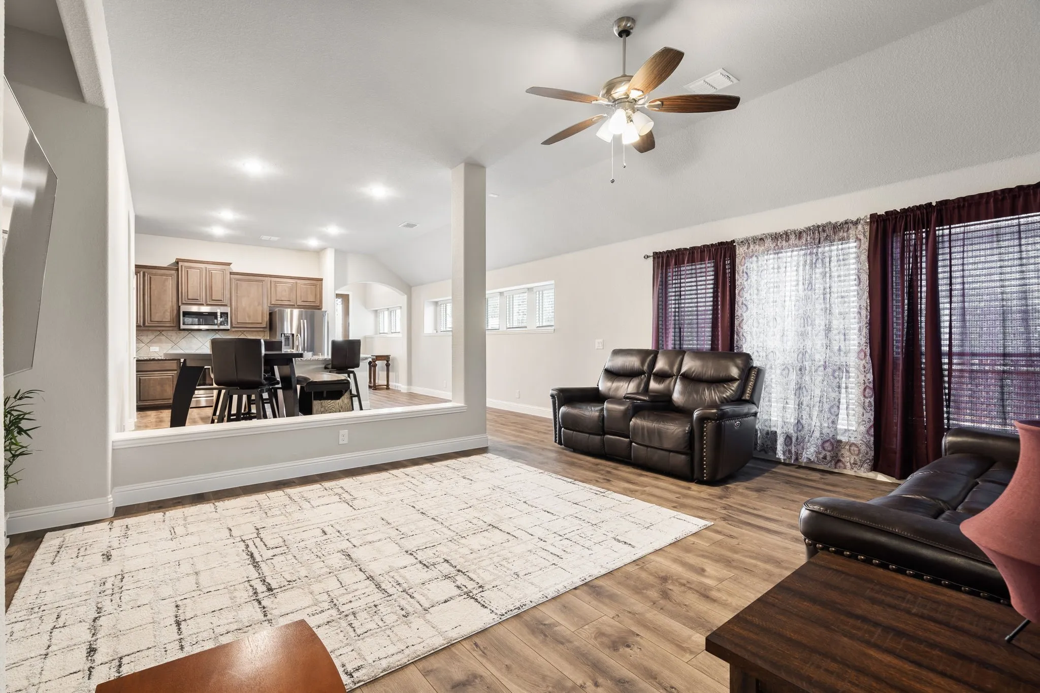 Single Family Residence For Rent in Johnson County , 2761 Lisa Maria Street, Burleson, Texas 76028, 3 Bedroom, 2 Bathroom, 2 Garage spaces, 1,859 Sqft, built in 2020, mls#21334383, Real Estate Agent in Burleson, Homes For Rent in Johnson county, Homes For Rent in Burleson, Realtor in Burleson Texas, Real Estate Brokerage Independent Realty Texas, Luminita Cordes Realtor