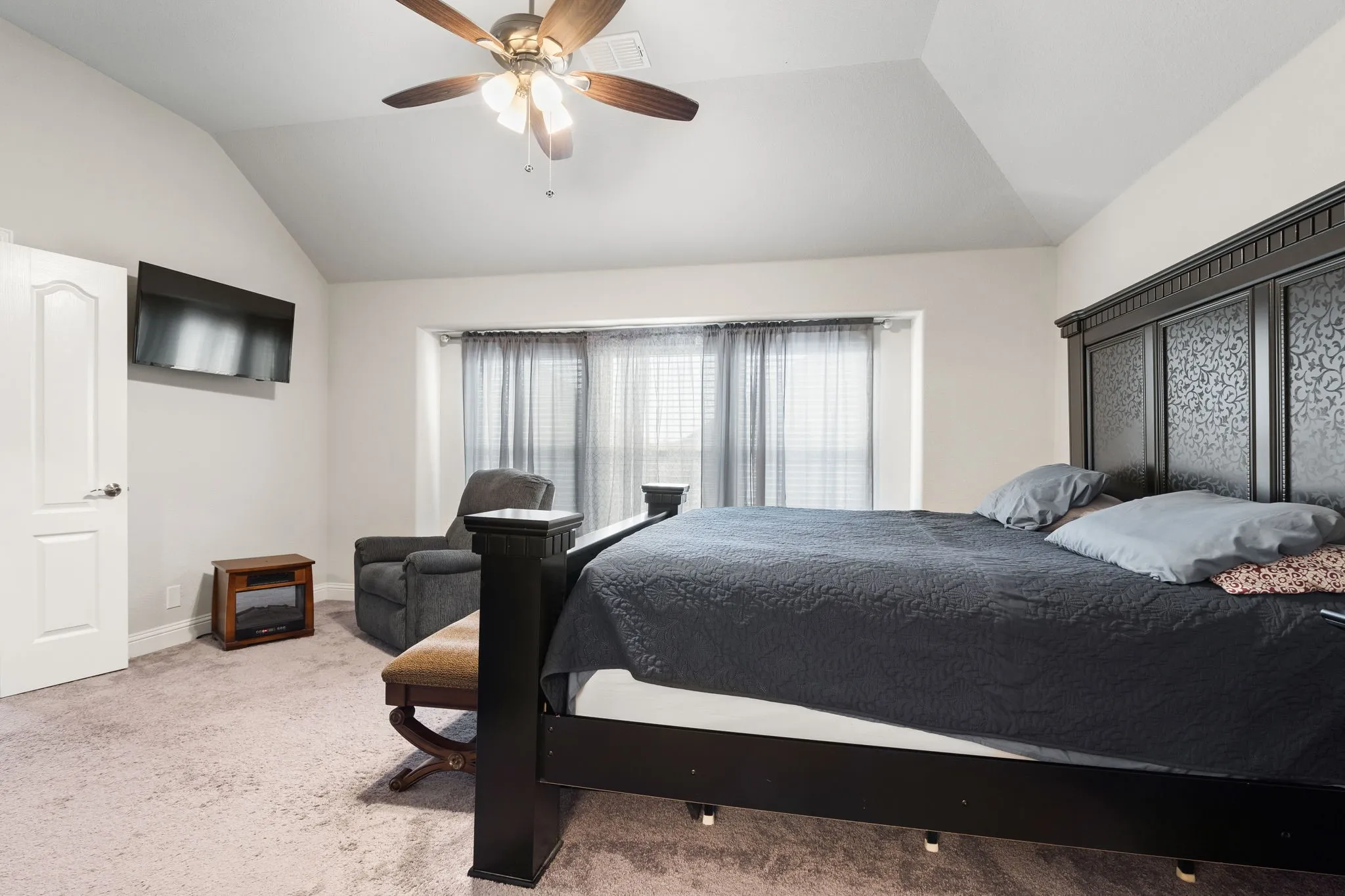 Single Family Residence For Rent in Johnson County , 2761 Lisa Maria Street, Burleson, Texas 76028, 3 Bedroom, 2 Bathroom, 2 Garage spaces, 1,859 Sqft, built in 2020, mls#21334383, Real Estate Agent in Burleson, Homes For Rent in Johnson county, Homes For Rent in Burleson, Realtor in Burleson Texas, Real Estate Brokerage Independent Realty Texas, Luminita Cordes Realtor