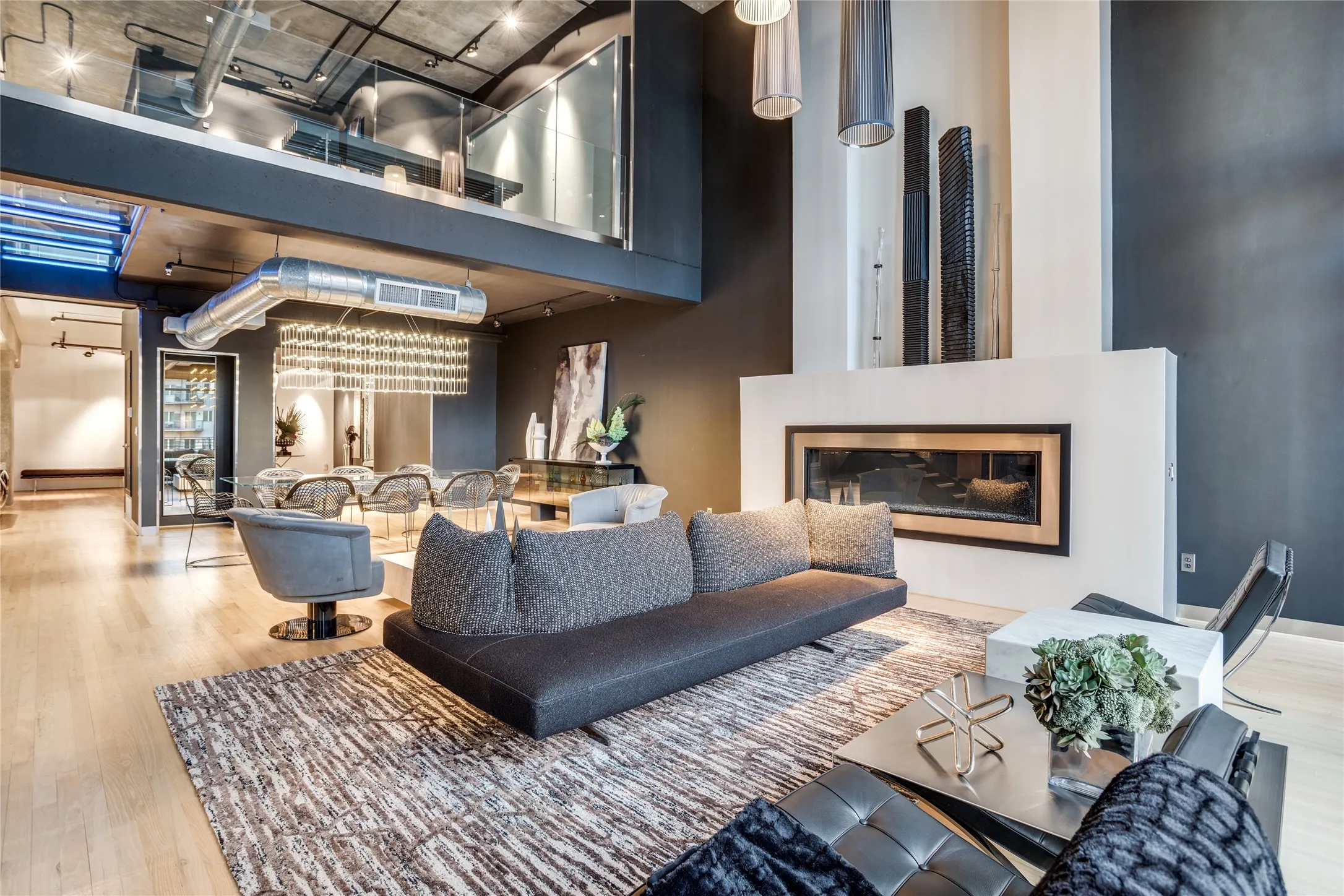 Condominium For Rent in Dallas County , 2011 Cedar Springs Road 606, Dallas, Texas 75201, 2 Bedroom, 3 Bathroom, 4 Garage spaces, 4,655 Sqft, built in 1999, mls#21336334, Real Estate Agent in Dallas, Homes For Rent in Dallas county, Homes For Rent in Dallas, Realtor in Dallas Texas, Real Estate Brokerage Independent Realty Texas, Luminita Cordes Realtor