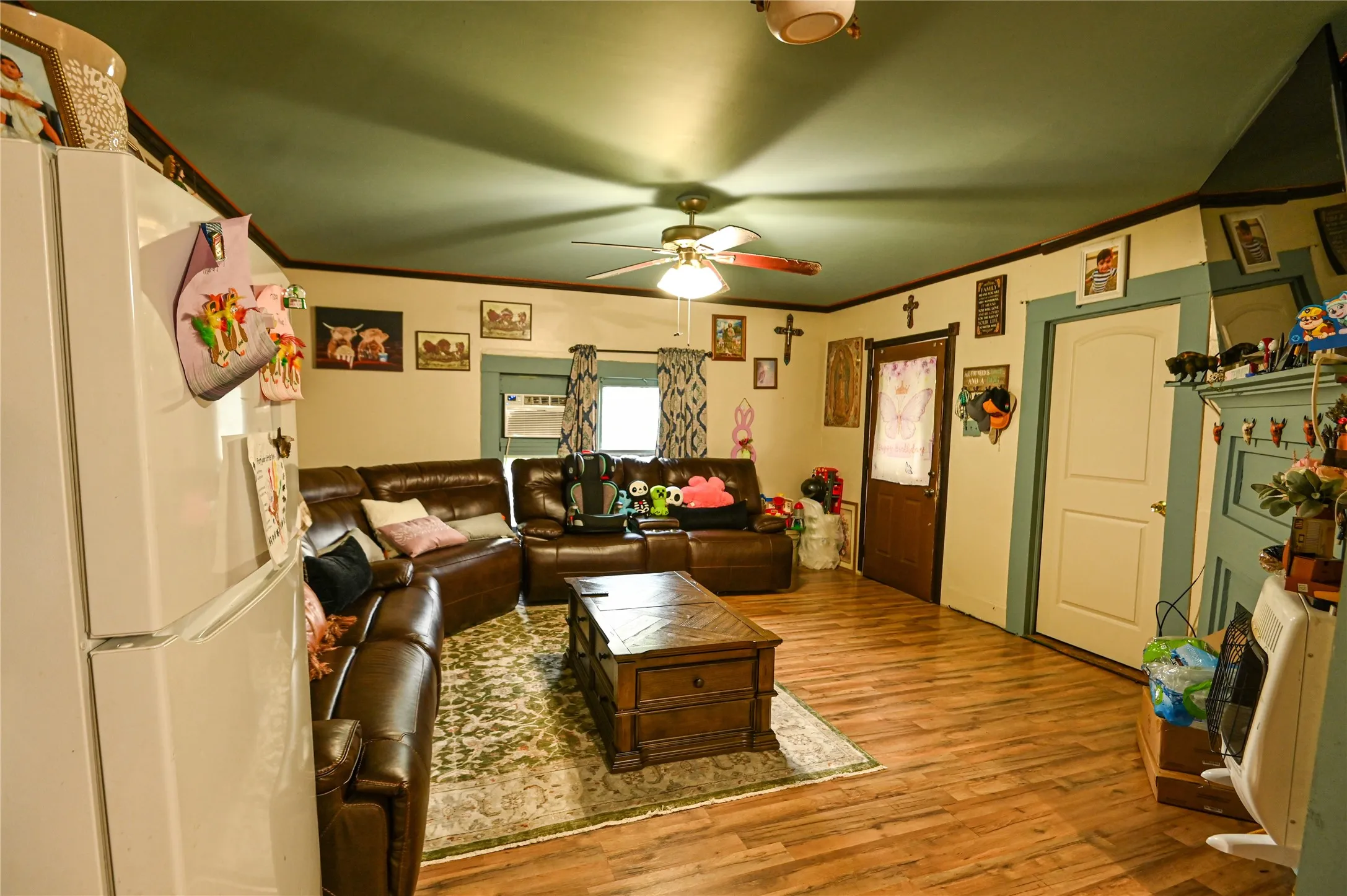 Single Family Residence For Sale in Hunt County , 3815 7th Street, Greenville, Texas 75401, 3 Bedroom, 2 Bathroom, Garage spaces, 1,424 Sqft, built in 1955, mls#21336345, Real Estate Agent in Greenville, Homes For Sale in Hunt county, Homes For Sale in Greenville, Realtor in Greenville Texas, Real Estate Brokerage Independent Realty Texas, Luminita Cordes Realtor