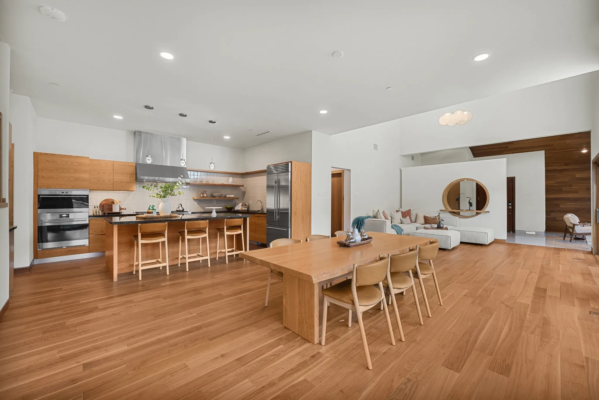 Single Family Residence For Sale in Collin County , 14867 Little Bluestem Lane, Frisco, Texas 75035, 4 Bedroom, 5 Bathroom, 3 Garage spaces, 4,396 Sqft, built in 2023, mls#21336193, Real Estate Agent in Frisco, Homes For Sale in Collin county, Homes For Sale in Frisco, Realtor in Frisco Texas, Real Estate Brokerage Independent Realty Texas, Luminita Cordes Realtor