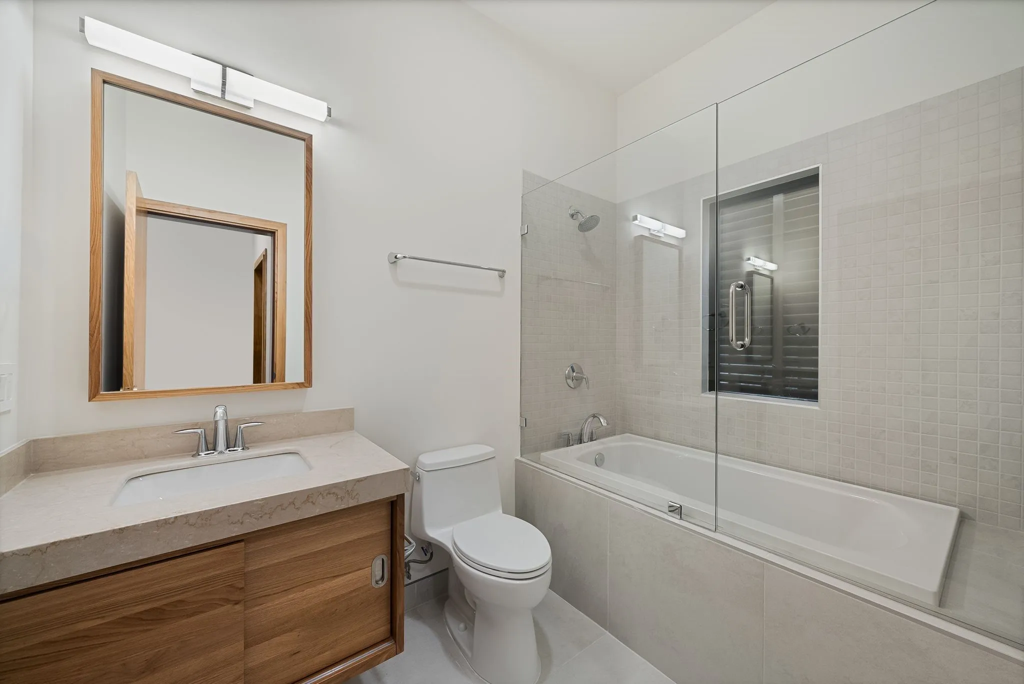 Single Family Residence For Sale in Collin County , 14867 Little Bluestem Lane, Frisco, Texas 75035, 4 Bedroom, 5 Bathroom, 3 Garage spaces, 4,396 Sqft, built in 2023, mls#21336193, Real Estate Agent in Frisco, Homes For Sale in Collin county, Homes For Sale in Frisco, Realtor in Frisco Texas, Real Estate Brokerage Independent Realty Texas, Luminita Cordes Realtor