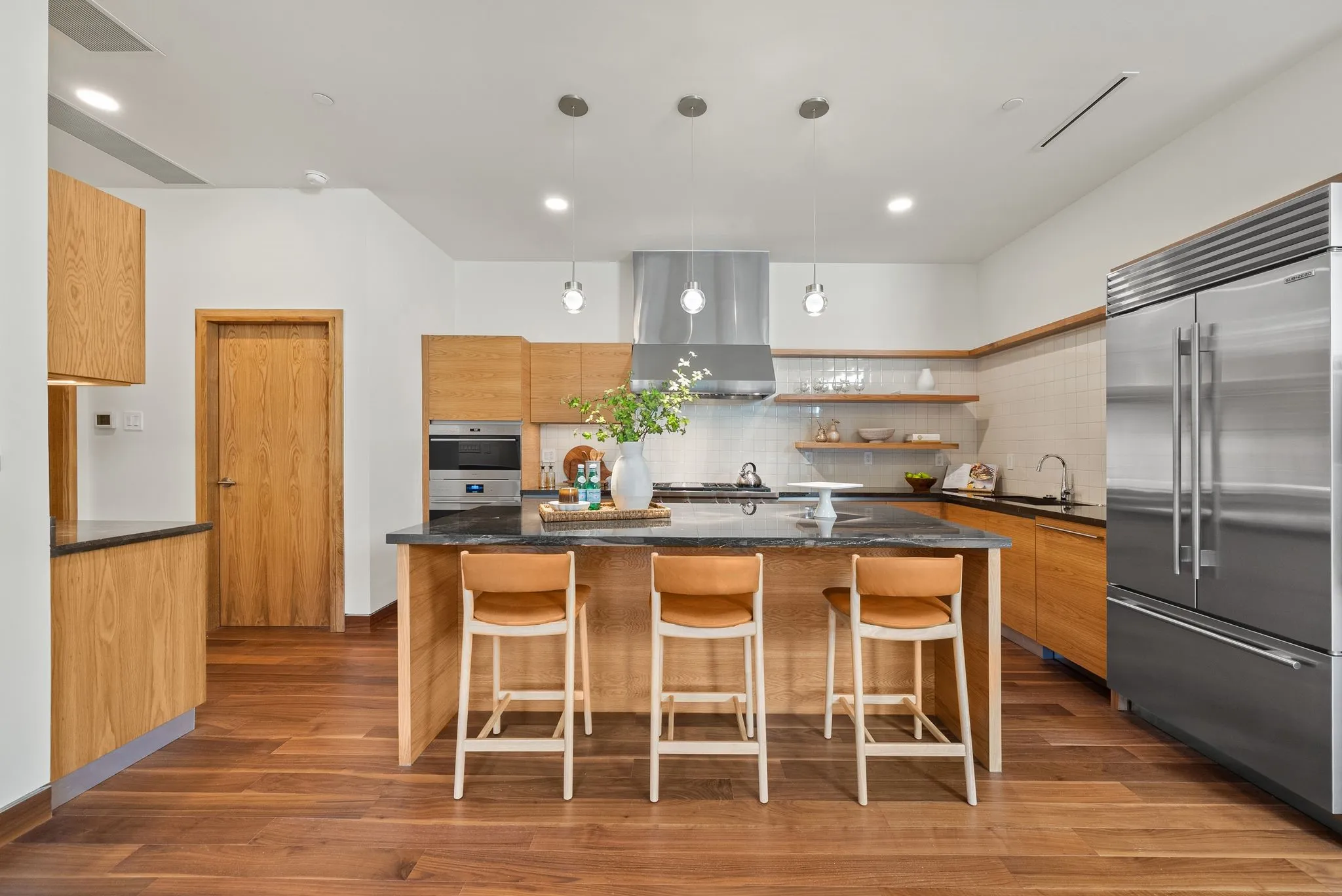 Single Family Residence For Sale in Collin County , 14867 Little Bluestem Lane, Frisco, Texas 75035, 4 Bedroom, 5 Bathroom, 3 Garage spaces, 4,396 Sqft, built in 2023, mls#21336193, Real Estate Agent in Frisco, Homes For Sale in Collin county, Homes For Sale in Frisco, Realtor in Frisco Texas, Real Estate Brokerage Independent Realty Texas, Luminita Cordes Realtor