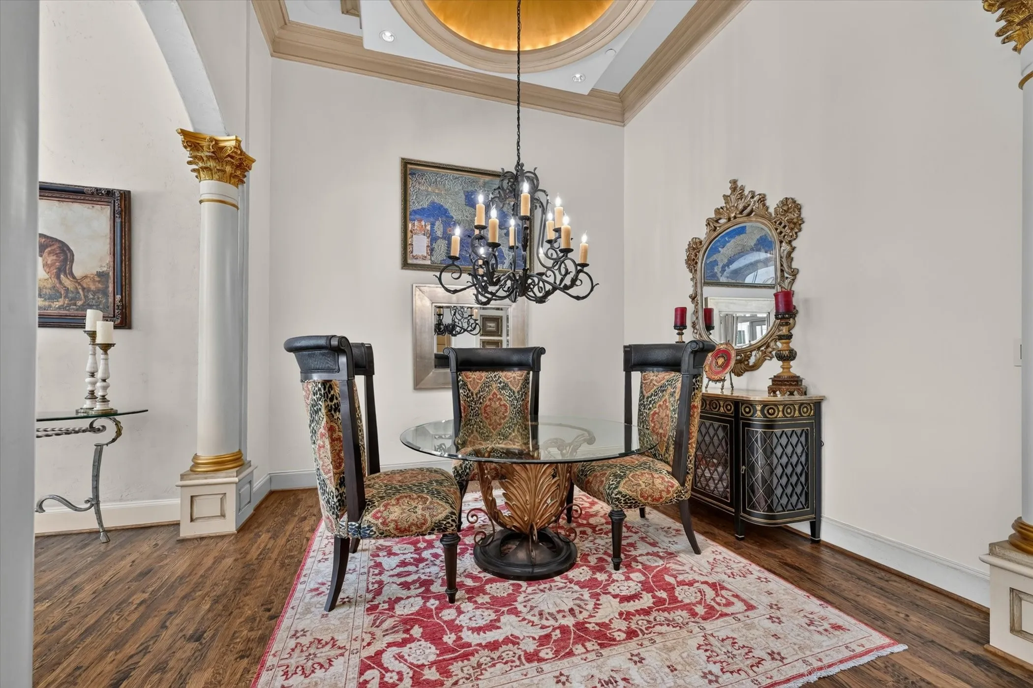 Spectacular domed ceiling sets the Dining apart.
