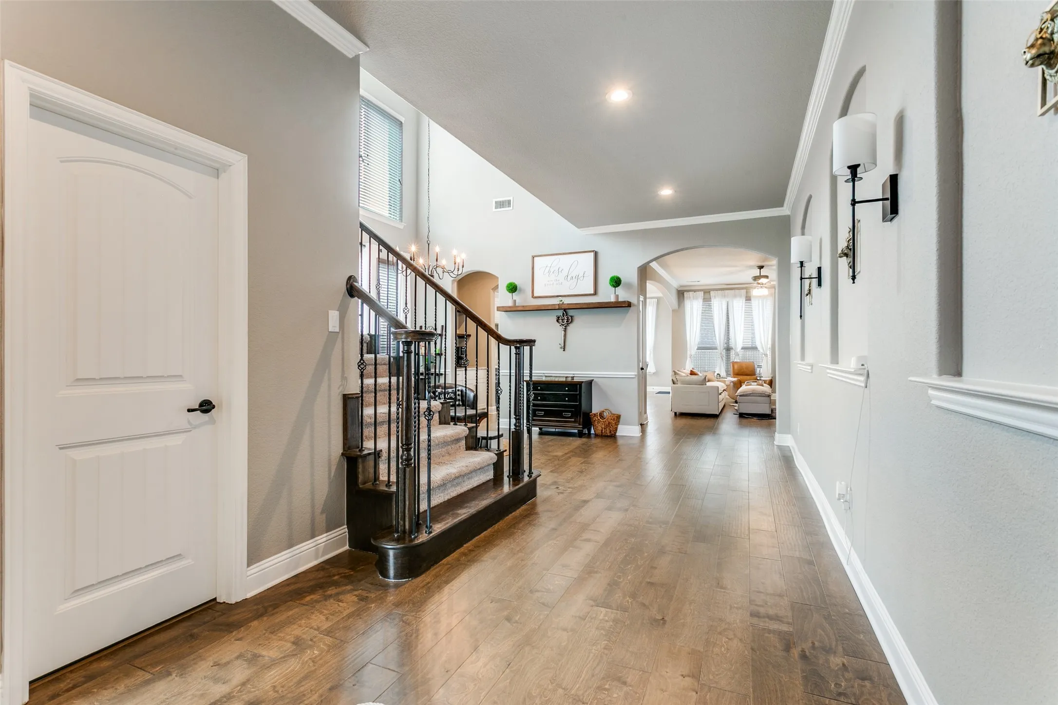 Single Family Residence For Sale in Denton County , 104 Martingale Trail, Oak Point, Texas 75068, 4 Bedroom, 4 Bathroom, 3 Garage spaces, 3,305 Sqft, built in 2016, mls#21336299, Real Estate Agent in Oak Point, Homes For Sale in Denton county, Homes For Sale in Oak Point, Realtor in Oak Point Texas, Real Estate Brokerage Independent Realty Texas, Luminita Cordes Realtor