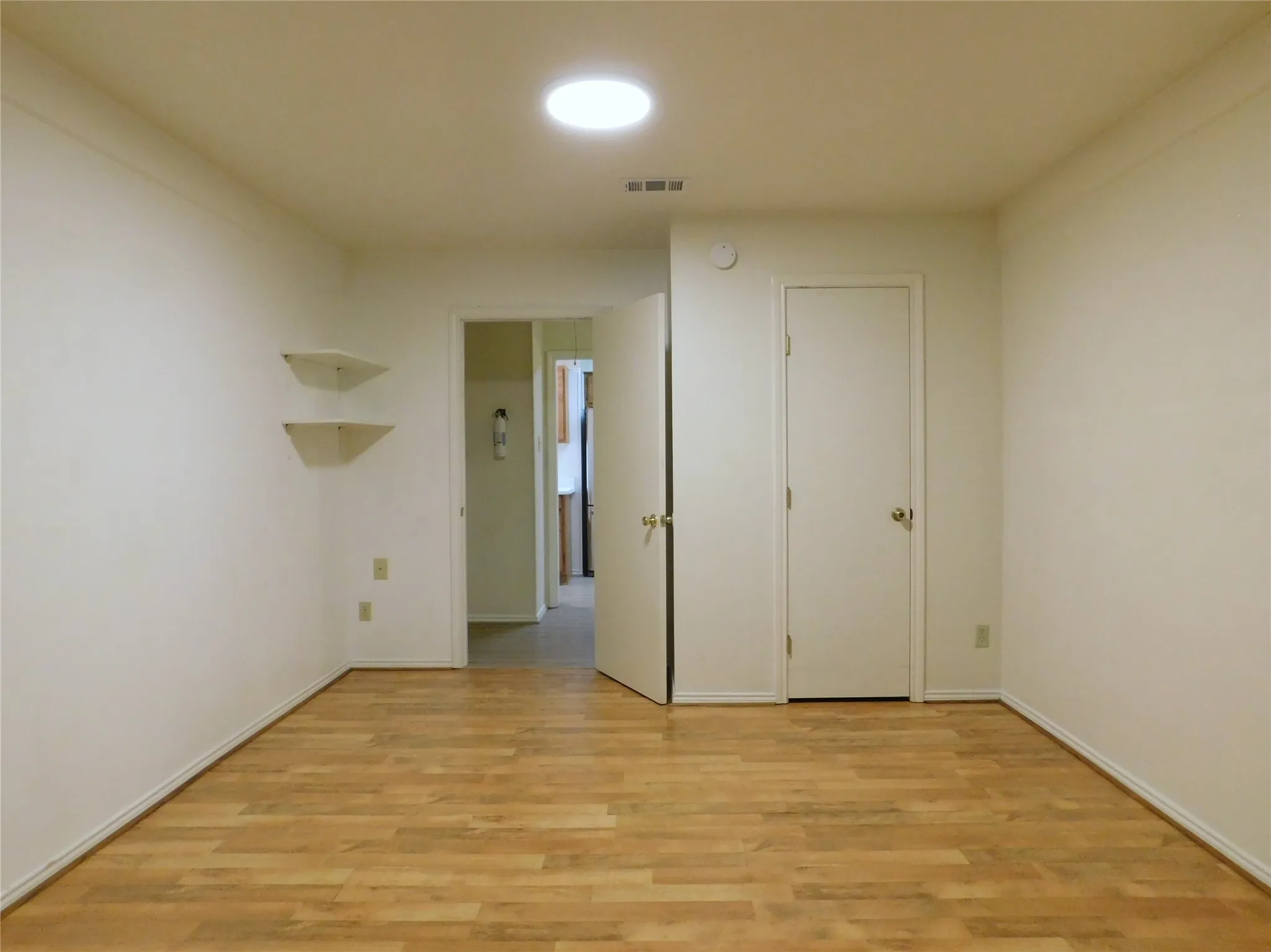 Single Family Residence For Rent in Denton County , 1913 Mack Place, Denton, Texas 76209, 4 Bedroom, 3 Bathroom, Garage spaces, 1,427 Sqft, built in 1986, mls#21332476, Real Estate Agent in Denton, Homes For Rent in Denton county, Homes For Rent in Denton, Realtor in Denton Texas, Real Estate Brokerage Independent Realty Texas, Luminita Cordes Realtor