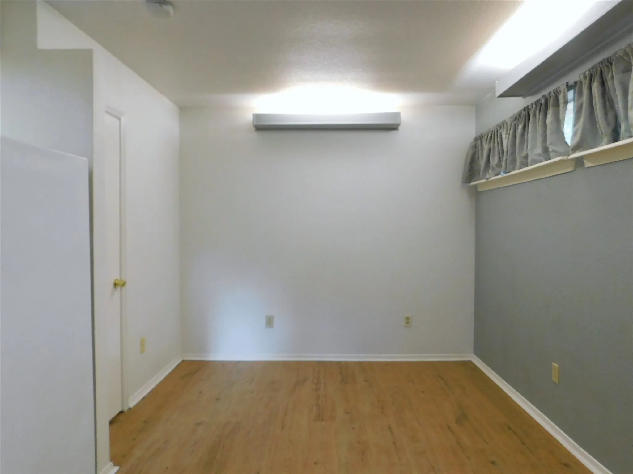 Single Family Residence For Rent in Denton County , 1913 Mack Place, Denton, Texas 76209, 4 Bedroom, 3 Bathroom, Garage spaces, 1,427 Sqft, built in 1986, mls#21332476, Real Estate Agent in Denton, Homes For Rent in Denton county, Homes For Rent in Denton, Realtor in Denton Texas, Real Estate Brokerage Independent Realty Texas, Luminita Cordes Realtor