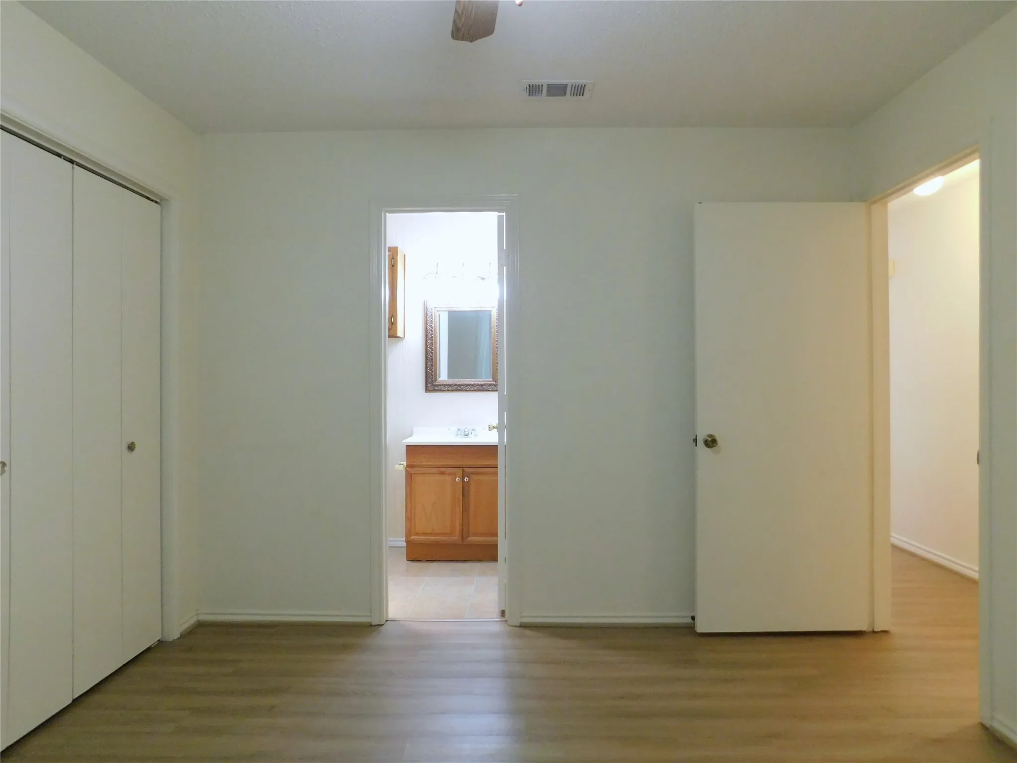 Single Family Residence For Rent in Denton County , 1913 Mack Place, Denton, Texas 76209, 4 Bedroom, 3 Bathroom, Garage spaces, 1,427 Sqft, built in 1986, mls#21332476, Real Estate Agent in Denton, Homes For Rent in Denton county, Homes For Rent in Denton, Realtor in Denton Texas, Real Estate Brokerage Independent Realty Texas, Luminita Cordes Realtor