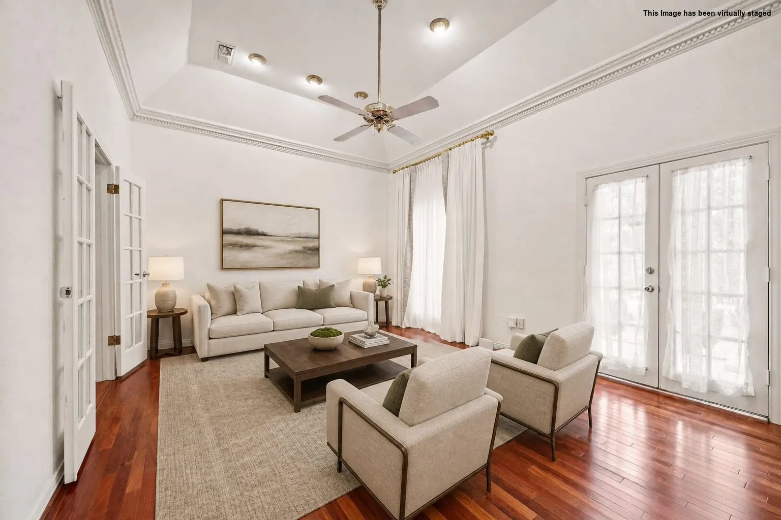 Single Family Residence For Rent in Tarrant County , 1200 Circle Lane, Bedford, Texas 76022, 4 Bedroom, 5 Bathroom, 3 Garage spaces, 4,028 Sqft, built in 1971, mls#21333715, Real Estate Agent in Bedford, Homes For Rent in Tarrant county, Homes For Rent in Bedford, Realtor in Bedford Texas, Real Estate Brokerage Independent Realty Texas, Luminita Cordes Realtor