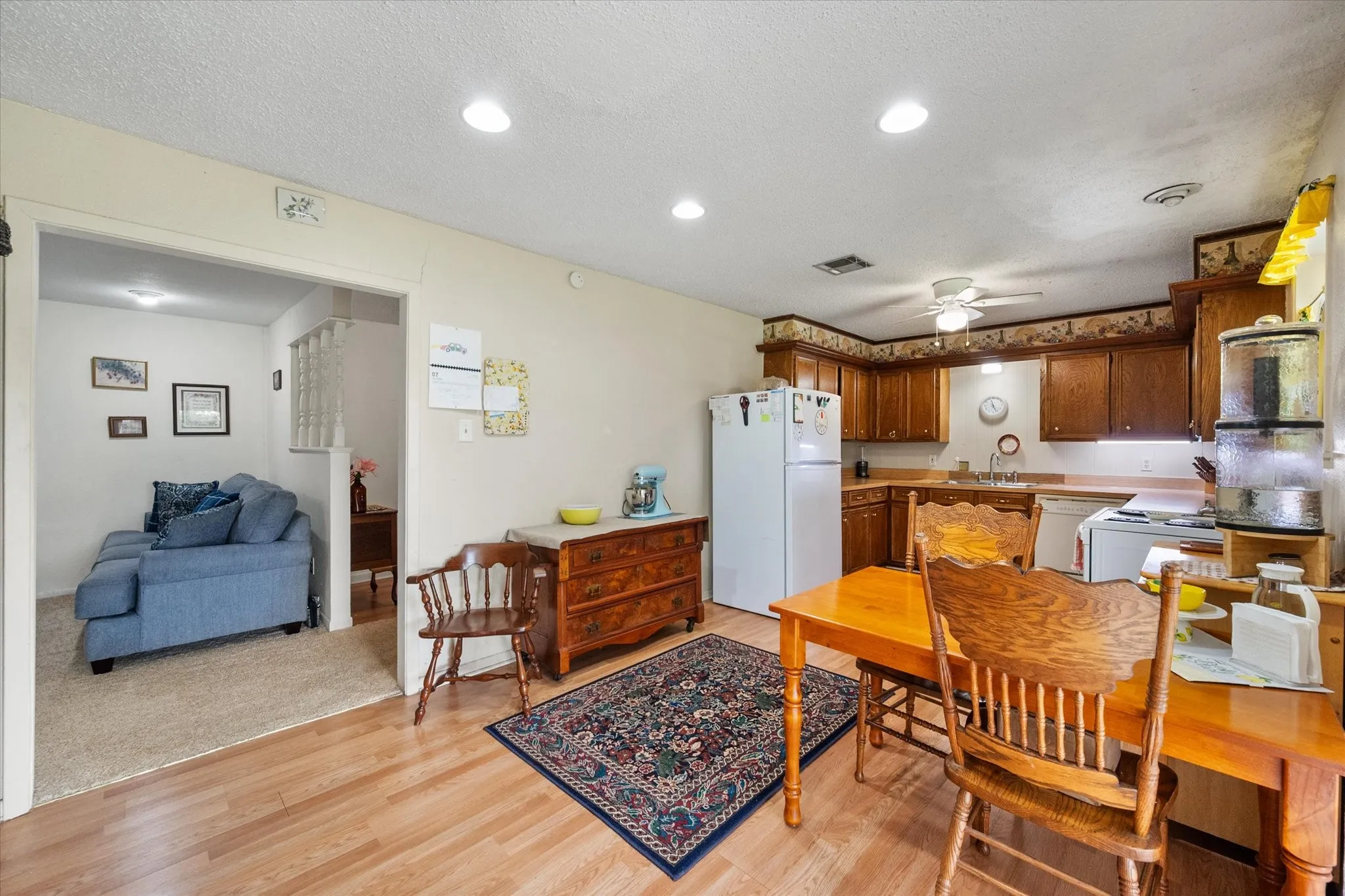 Single Family Residence For Sale in Navarro County , 1209 Hidden Hills Drive, Corsicana, Texas 75110, 3 Bedroom, 2 Bathroom, Garage spaces, 1,636 Sqft, built in 1983, mls#21335204, Real Estate Agent in Corsicana, Homes For Sale in Navarro county, Homes For Sale in Corsicana, Realtor in Corsicana Texas, Real Estate Brokerage Independent Realty Texas, Luminita Cordes Realtor