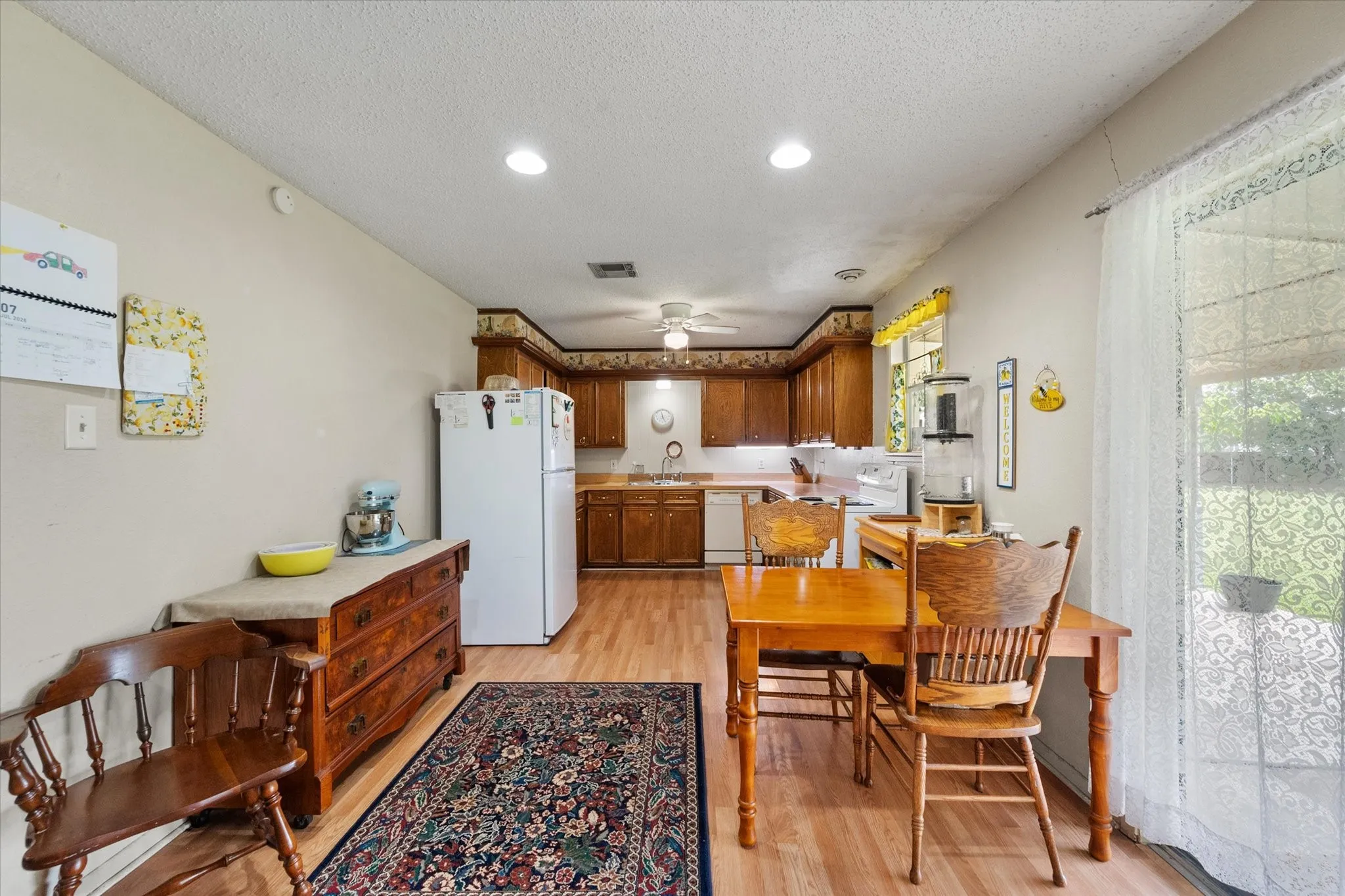 Single Family Residence For Sale in Navarro County , 1209 Hidden Hills Drive, Corsicana, Texas 75110, 3 Bedroom, 2 Bathroom, Garage spaces, 1,636 Sqft, built in 1983, mls#21335204, Real Estate Agent in Corsicana, Homes For Sale in Navarro county, Homes For Sale in Corsicana, Realtor in Corsicana Texas, Real Estate Brokerage Independent Realty Texas, Luminita Cordes Realtor
