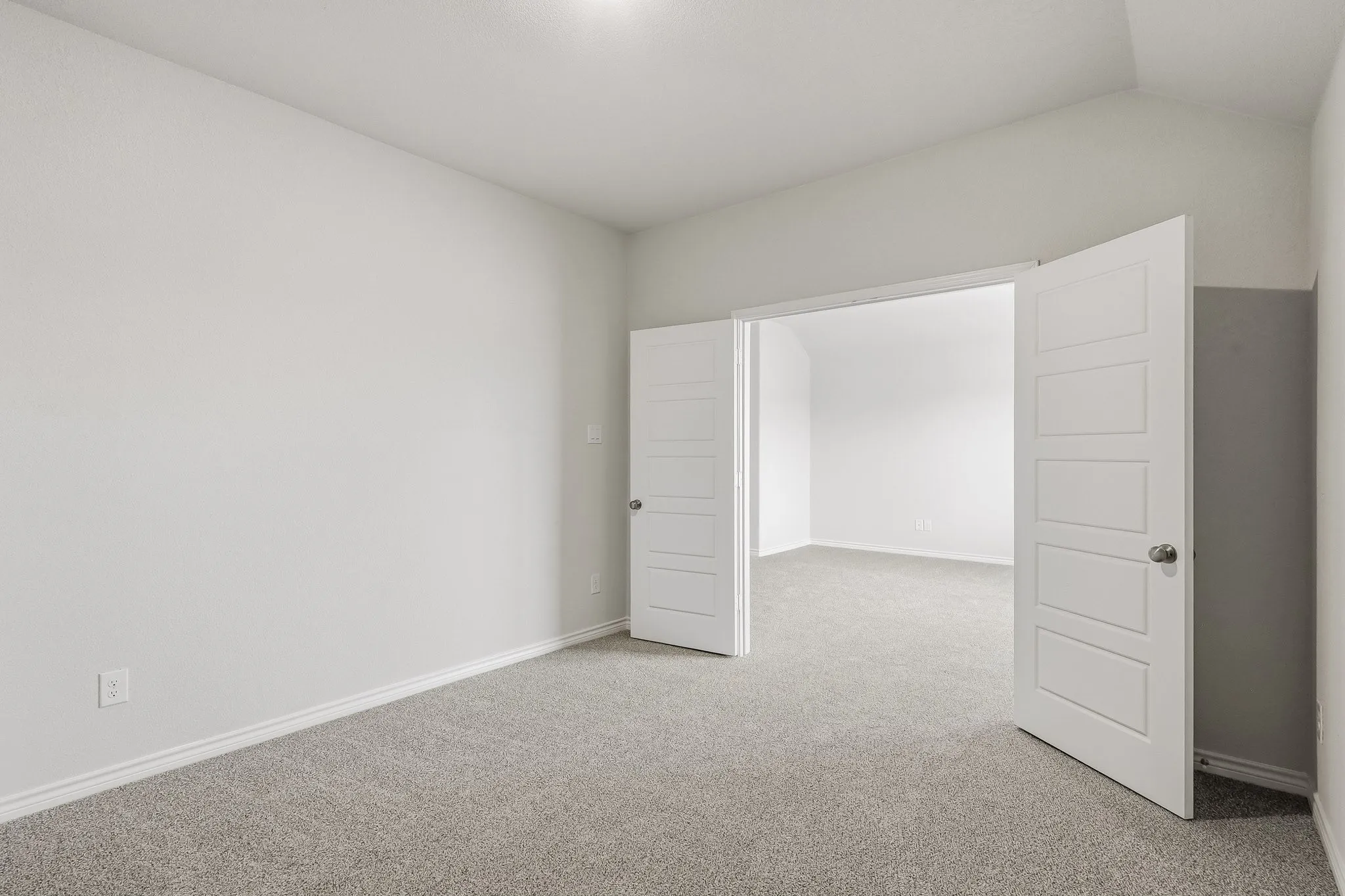 Single Family Residence For Sale in Tarrant County , 9248 Union Pacific Lane, Fort Worth, Texas 76036, 5 Bedroom, 4 Bathroom, 2 Garage spaces, 2,951 Sqft, built in 2026, mls#21336294, Real Estate Agent in Fort Worth, Homes For Sale in Tarrant county, Homes For Sale in Fort Worth, Realtor in Fort Worth Texas, Real Estate Brokerage Independent Realty Texas, Luminita Cordes Realtor