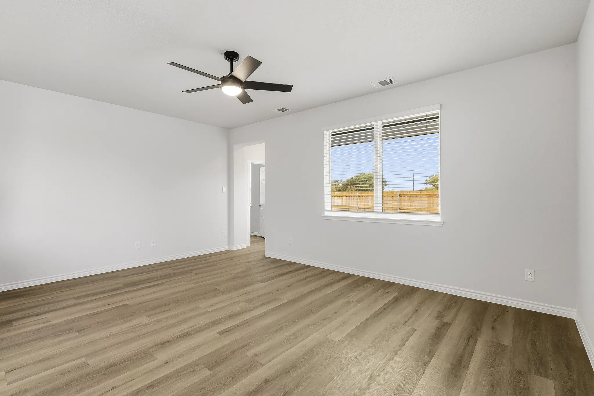 Single Family Residence For Sale in Tarrant County , 9248 Union Pacific Lane, Fort Worth, Texas 76036, 5 Bedroom, 4 Bathroom, 2 Garage spaces, 2,951 Sqft, built in 2026, mls#21336294, Real Estate Agent in Fort Worth, Homes For Sale in Tarrant county, Homes For Sale in Fort Worth, Realtor in Fort Worth Texas, Real Estate Brokerage Independent Realty Texas, Luminita Cordes Realtor