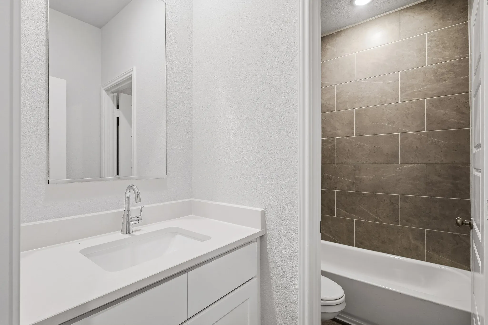 Single Family Residence For Sale in Tarrant County , 9248 Union Pacific Lane, Fort Worth, Texas 76036, 5 Bedroom, 4 Bathroom, 2 Garage spaces, 2,951 Sqft, built in 2026, mls#21336294, Real Estate Agent in Fort Worth, Homes For Sale in Tarrant county, Homes For Sale in Fort Worth, Realtor in Fort Worth Texas, Real Estate Brokerage Independent Realty Texas, Luminita Cordes Realtor