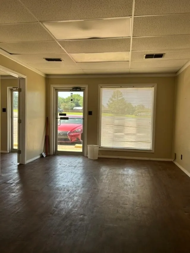 Office For Sale in Grayson County , 406 W Fm 120, Pottsboro, Texas 75076, 0, 0, Garage spaces, 3,500 Sqft, built in 1978, Price $649,500, mls#21336375, Real Estate Agent in Pottsboro, Homes For Sale in Grayson county, Homes For Sale in Pottsboro, Realtor in Pottsboro Texas, Real Estate Brokerage Independent Realty Texas, Luminita Cordes Realtor