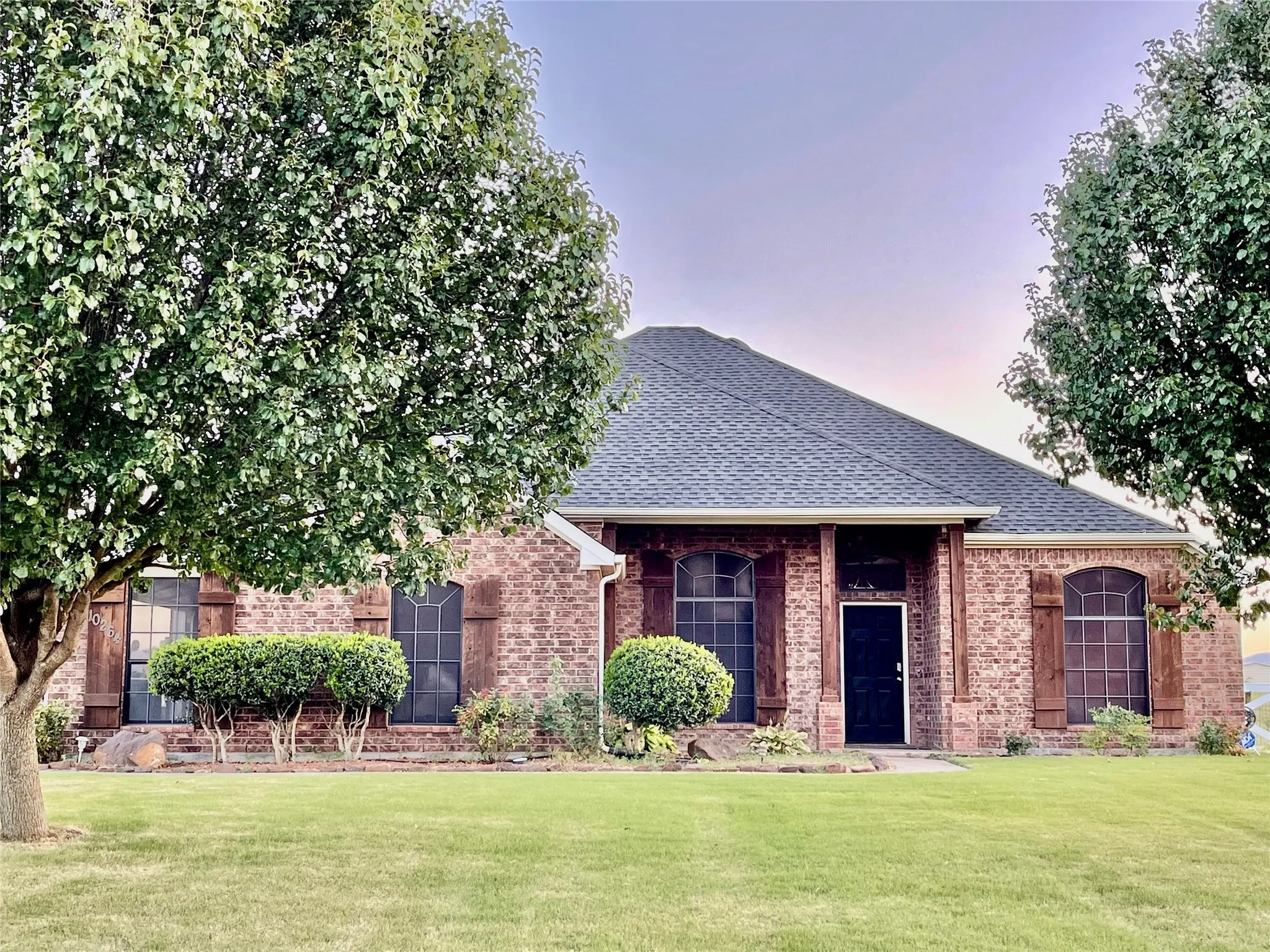 Single Family Residence For Rent in Kaufman County , 10264 Fireside Lane, Forney, Texas 75126, 4 Bedrooms, 2 Bathrooms, 2 Garage spaces, 2,195 Sqft, built in 2006, Price $2,850, mls#21336386, Real Estate Agent in Forney, Homes For Rent in Kaufman county, Homes For Rent in Forney, Realtor in Forney Texas, Real Estate Brokerage Independent Realty Texas, Luminita Cordes Realtor