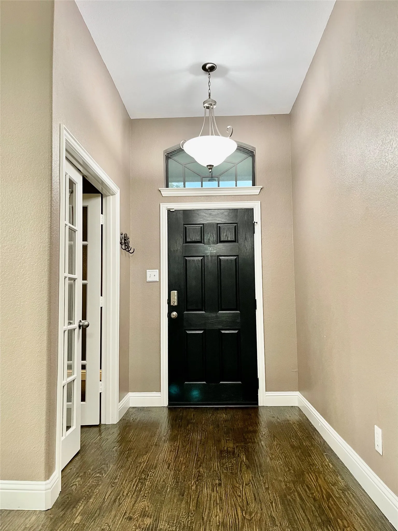 Single Family Residence For Rent in Kaufman County , 10264 Fireside Lane, Forney, Texas 75126, 4 Bedrooms, 2 Bathrooms, 2 Garage spaces, 2,195 Sqft, built in 2006, Price $2,850, mls#21336386, Real Estate Agent in Forney, Homes For Rent in Kaufman county, Homes For Rent in Forney, Realtor in Forney Texas, Real Estate Brokerage Independent Realty Texas, Luminita Cordes Realtor